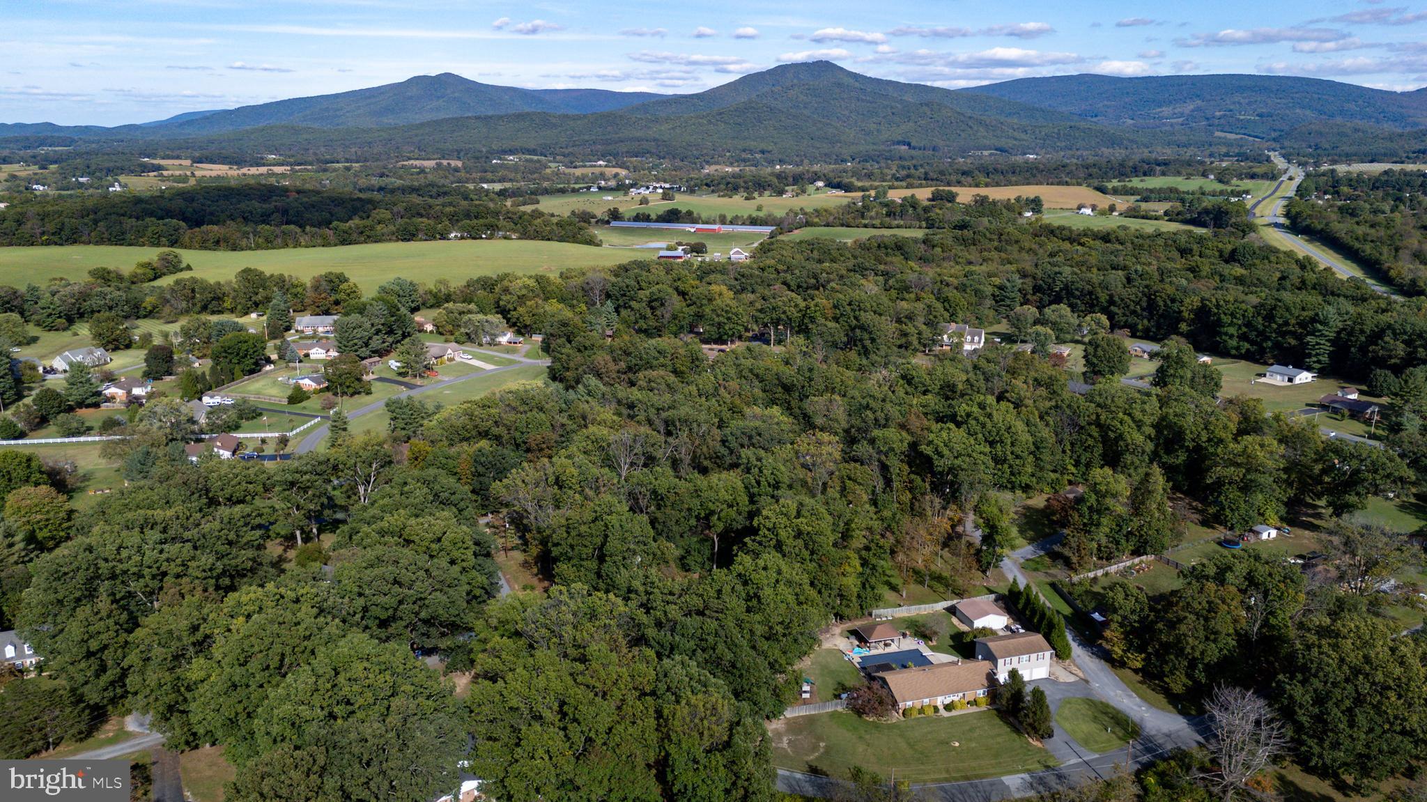 OLD FARMS - Residential