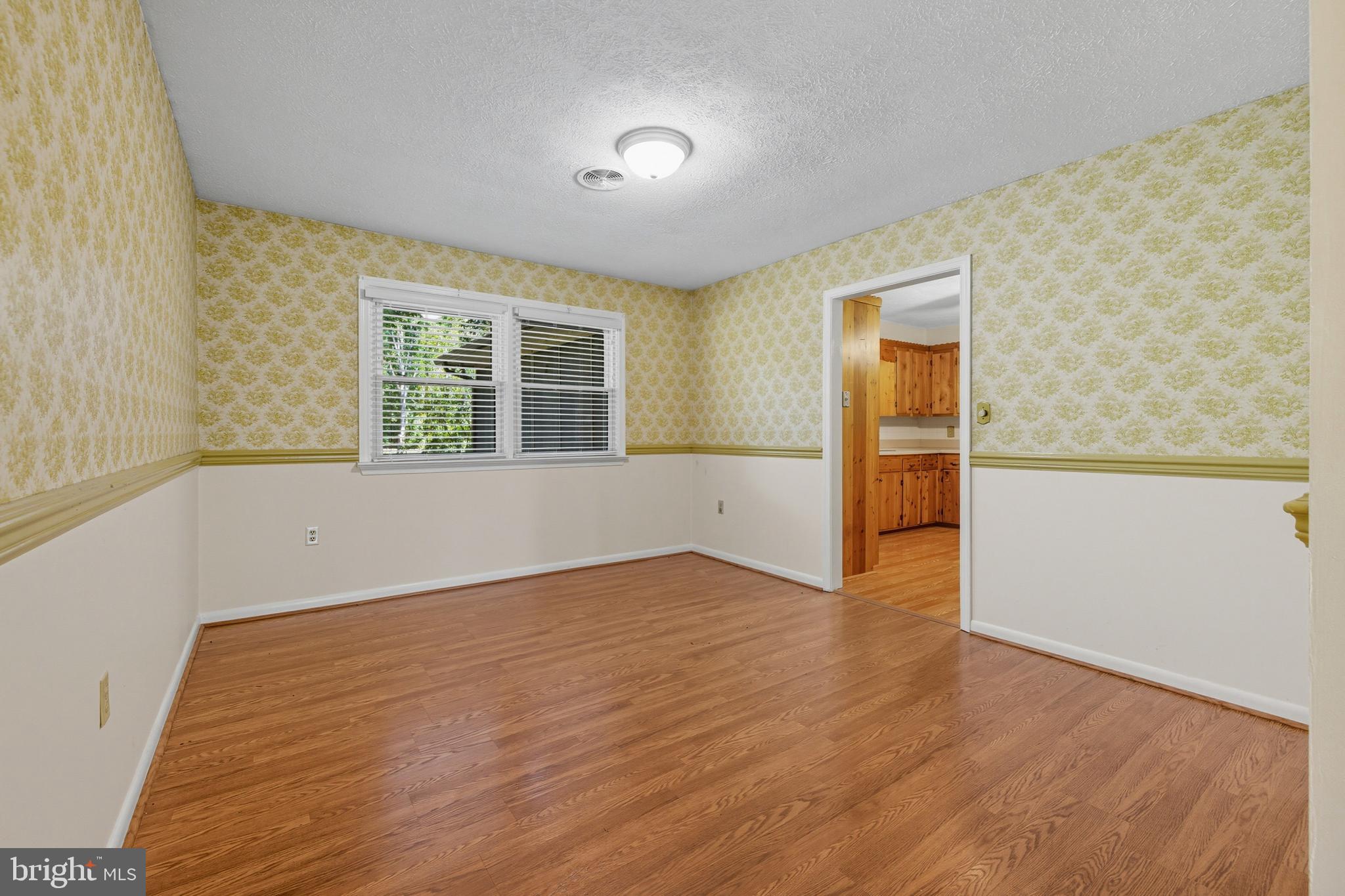 OLD FARMS - Residential