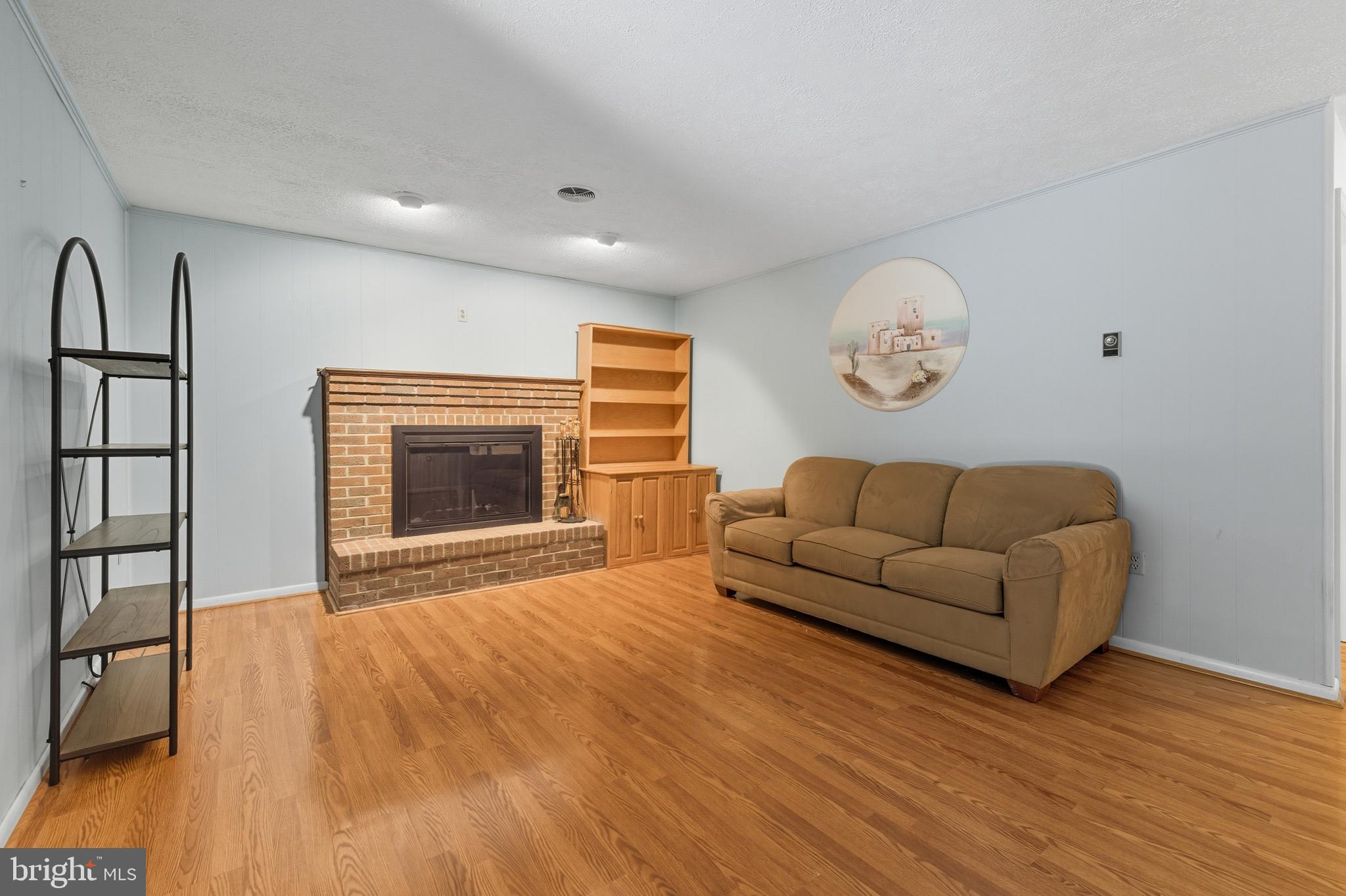 OLD FARMS - Residential