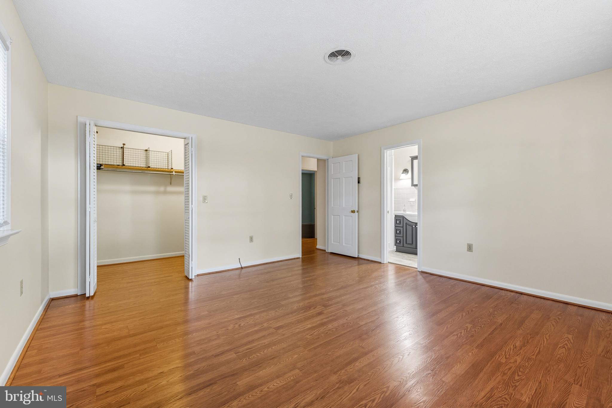 OLD FARMS - Residential