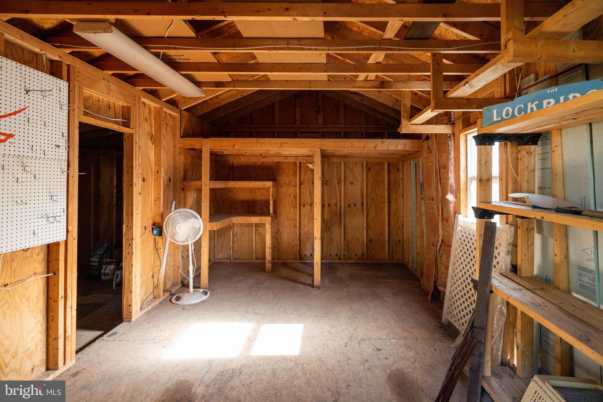 OLD FARMS - Residential