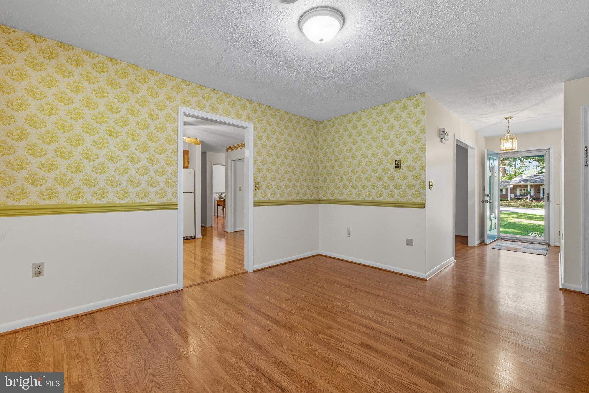 OLD FARMS - Residential