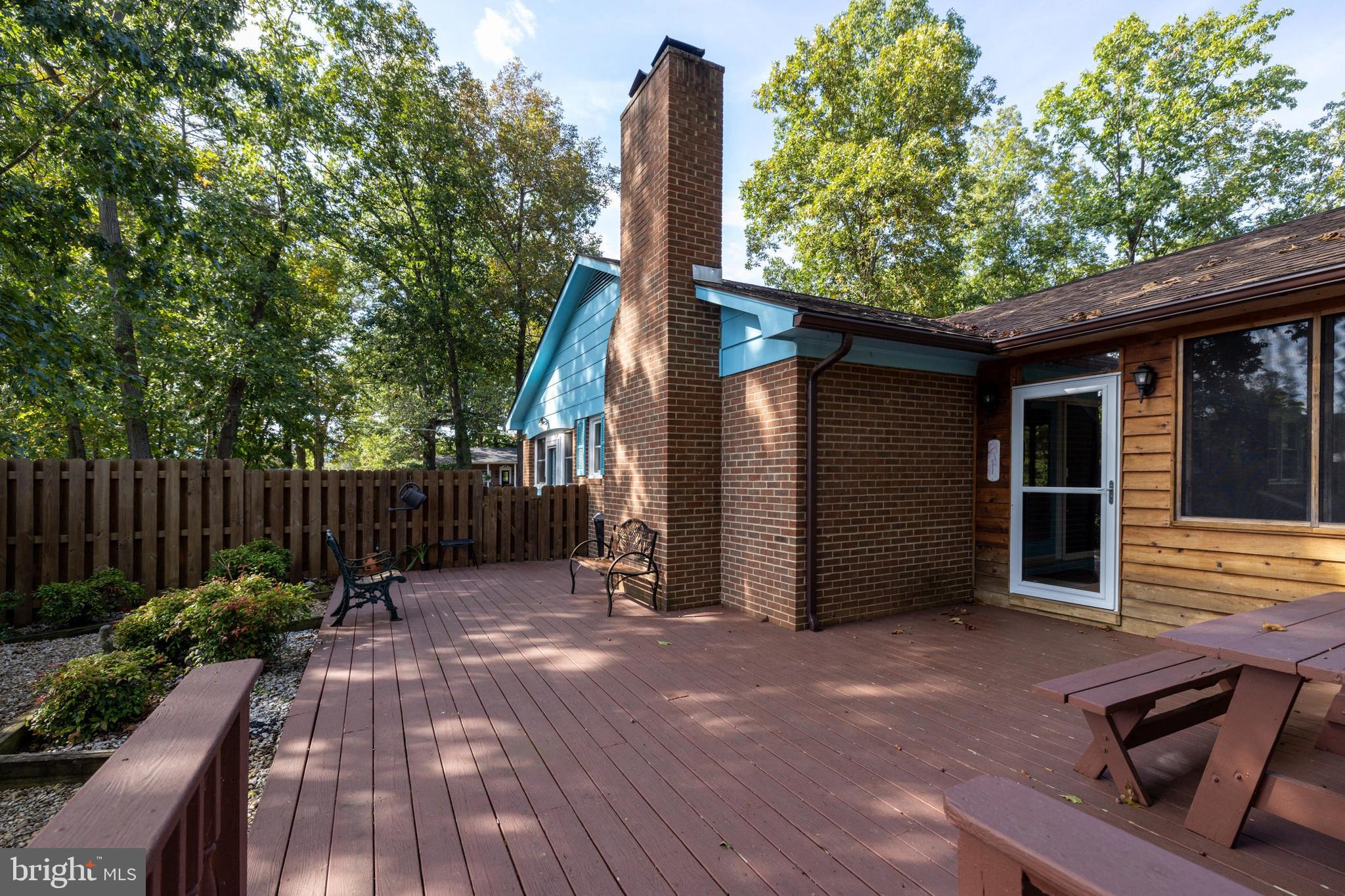 OLD FARMS - Residential