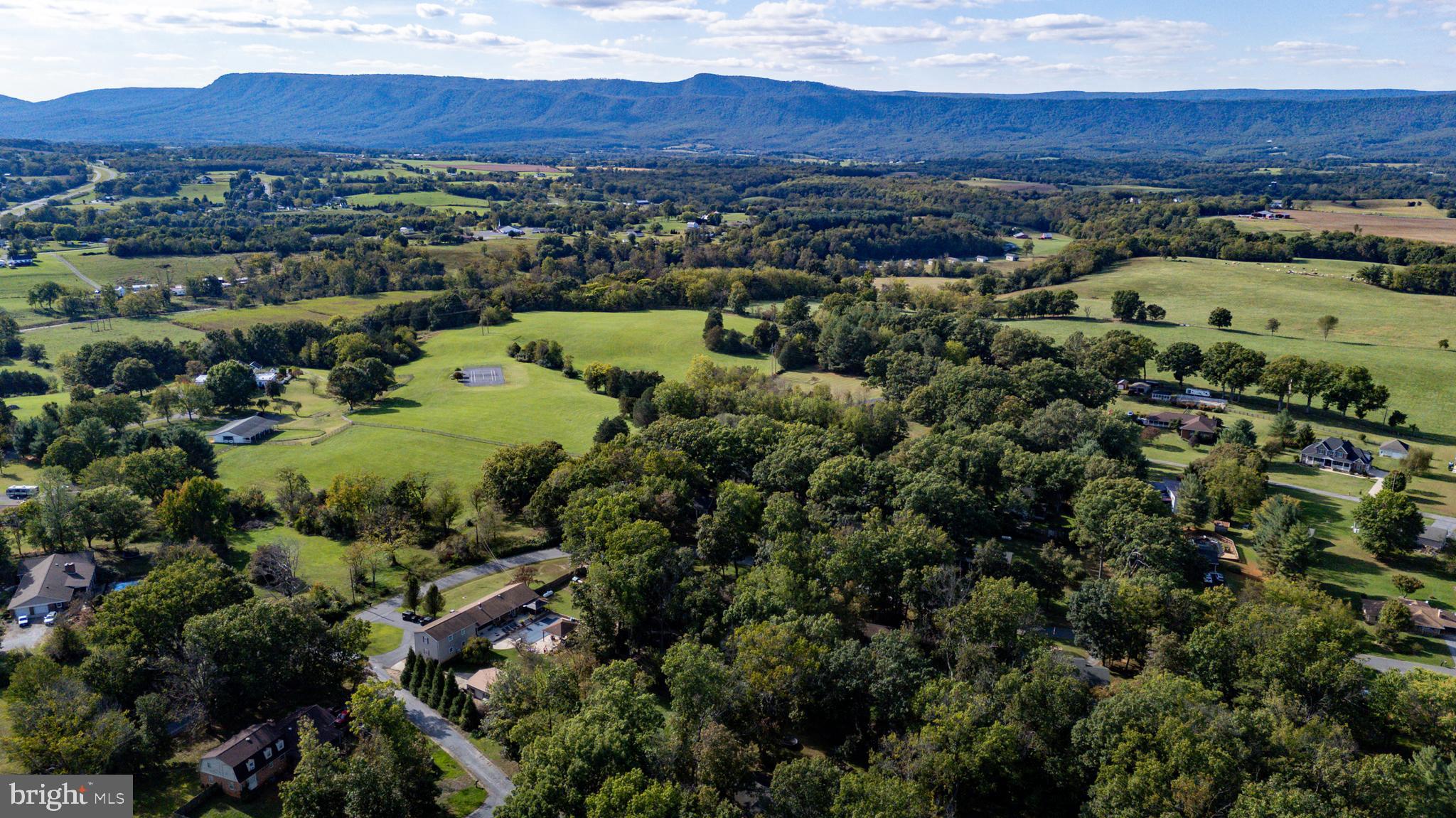 OLD FARMS - Residential