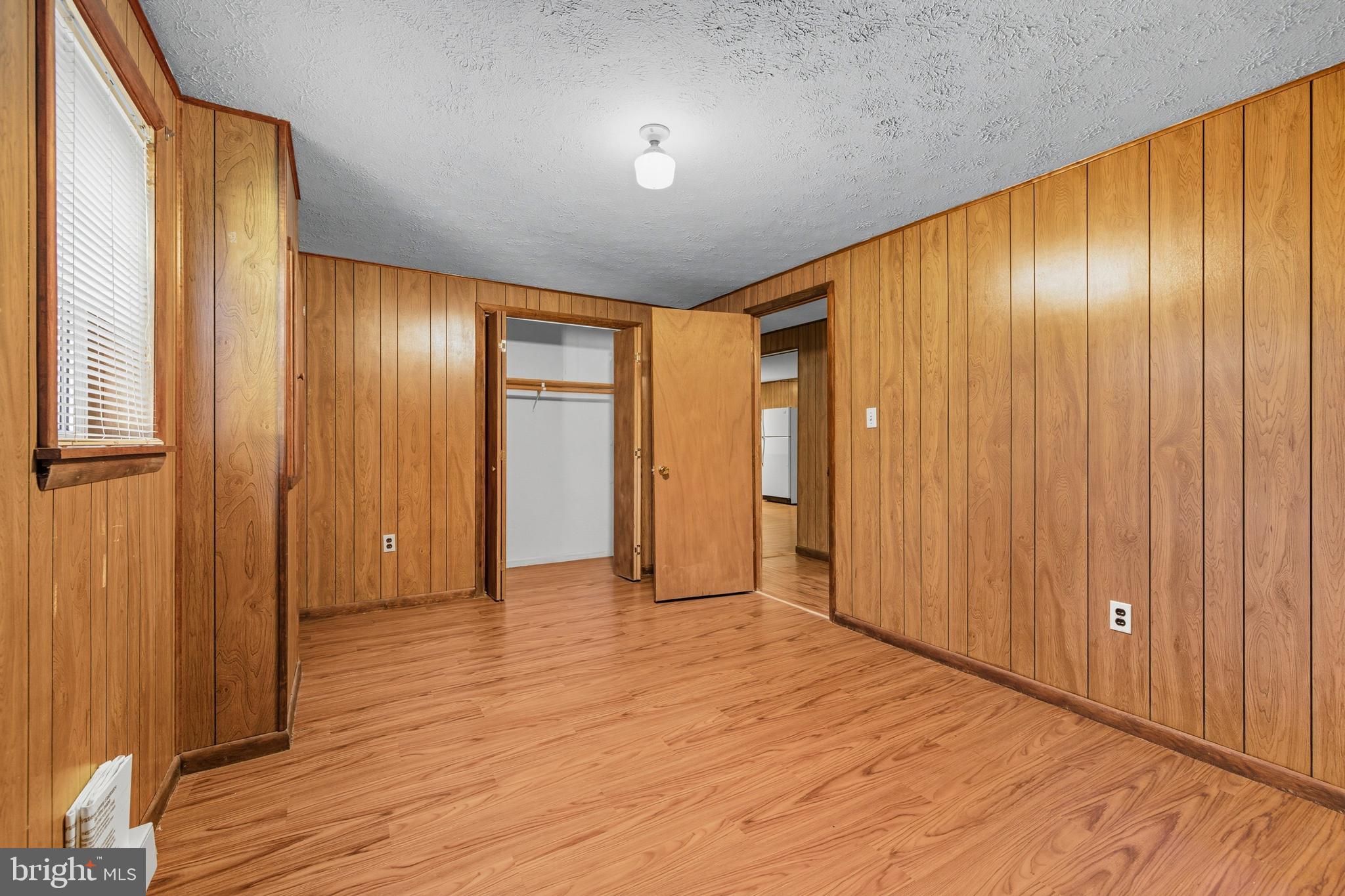 OLD FARMS - Residential