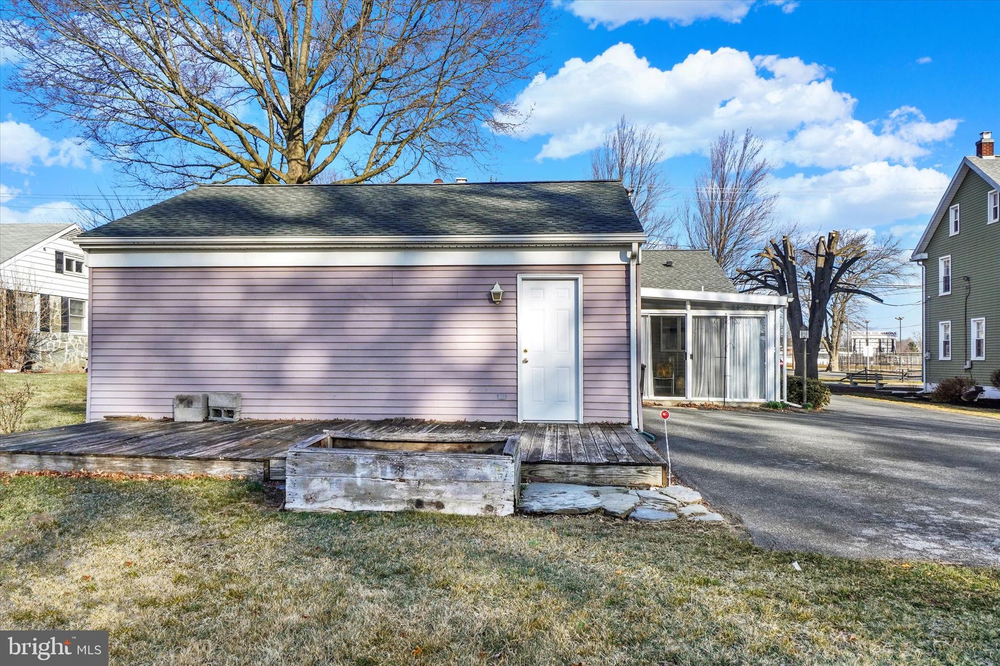 MANHEIM BOROUGH - Residential