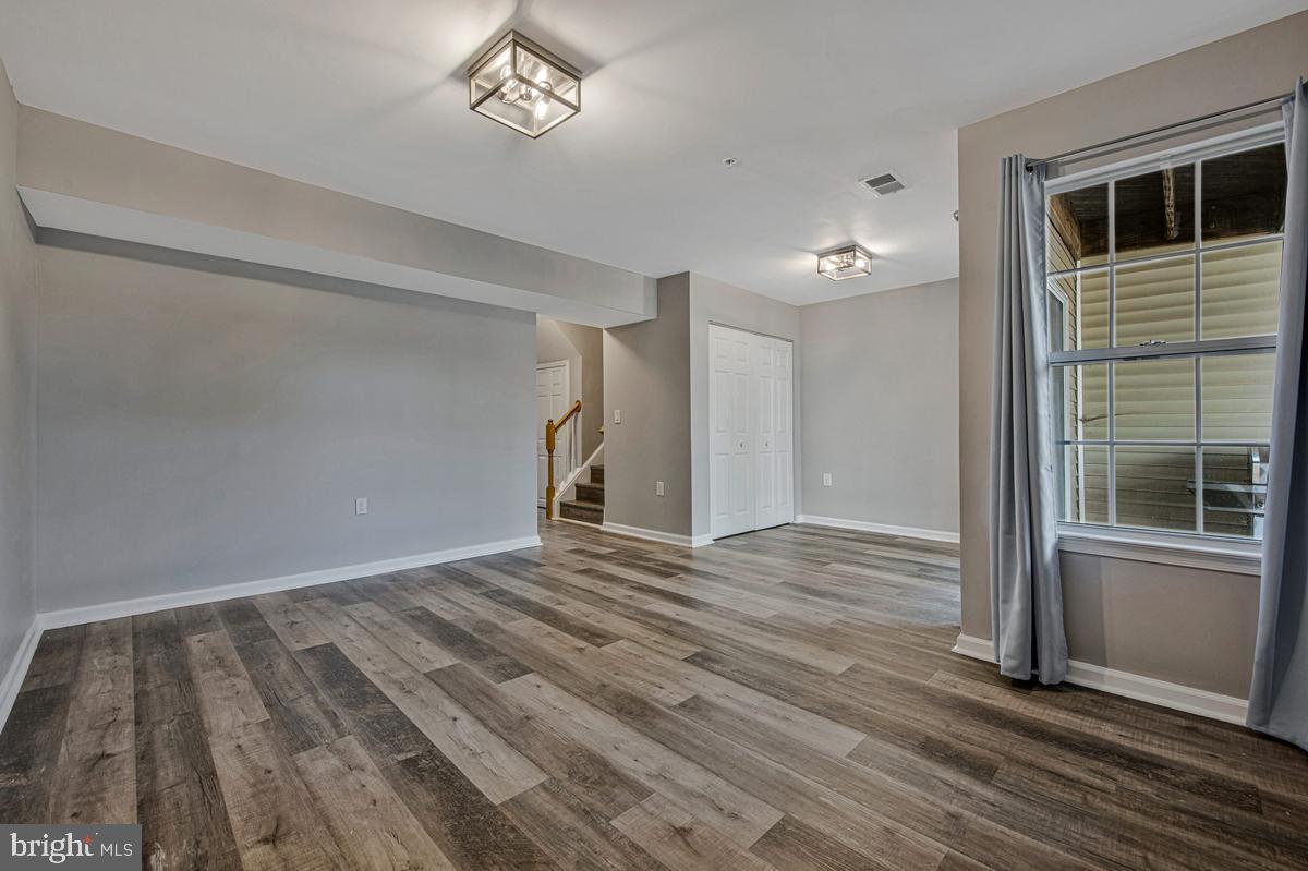 2304 KEZEY COURT