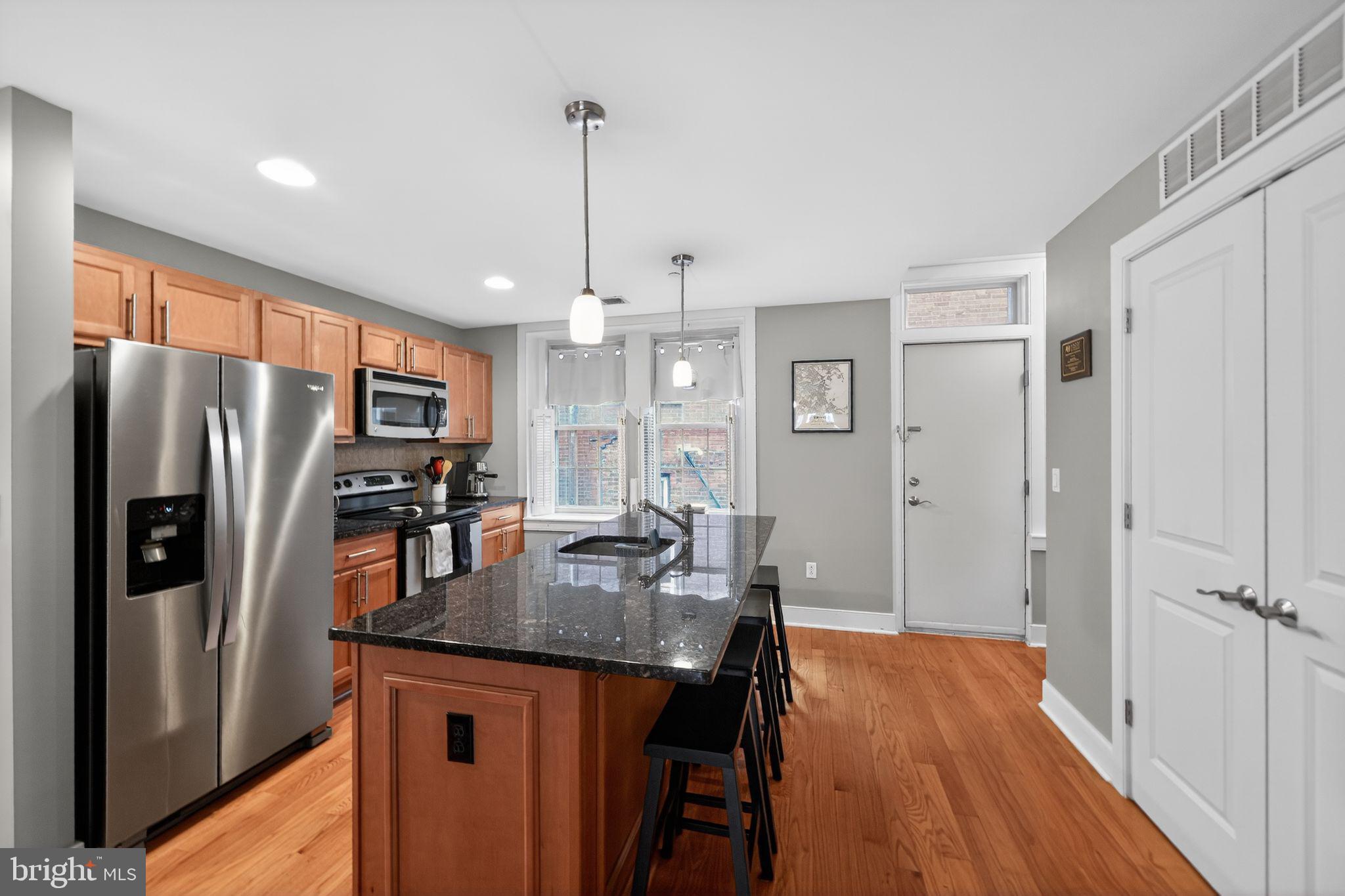 UNIVERSITY CITY - Residential