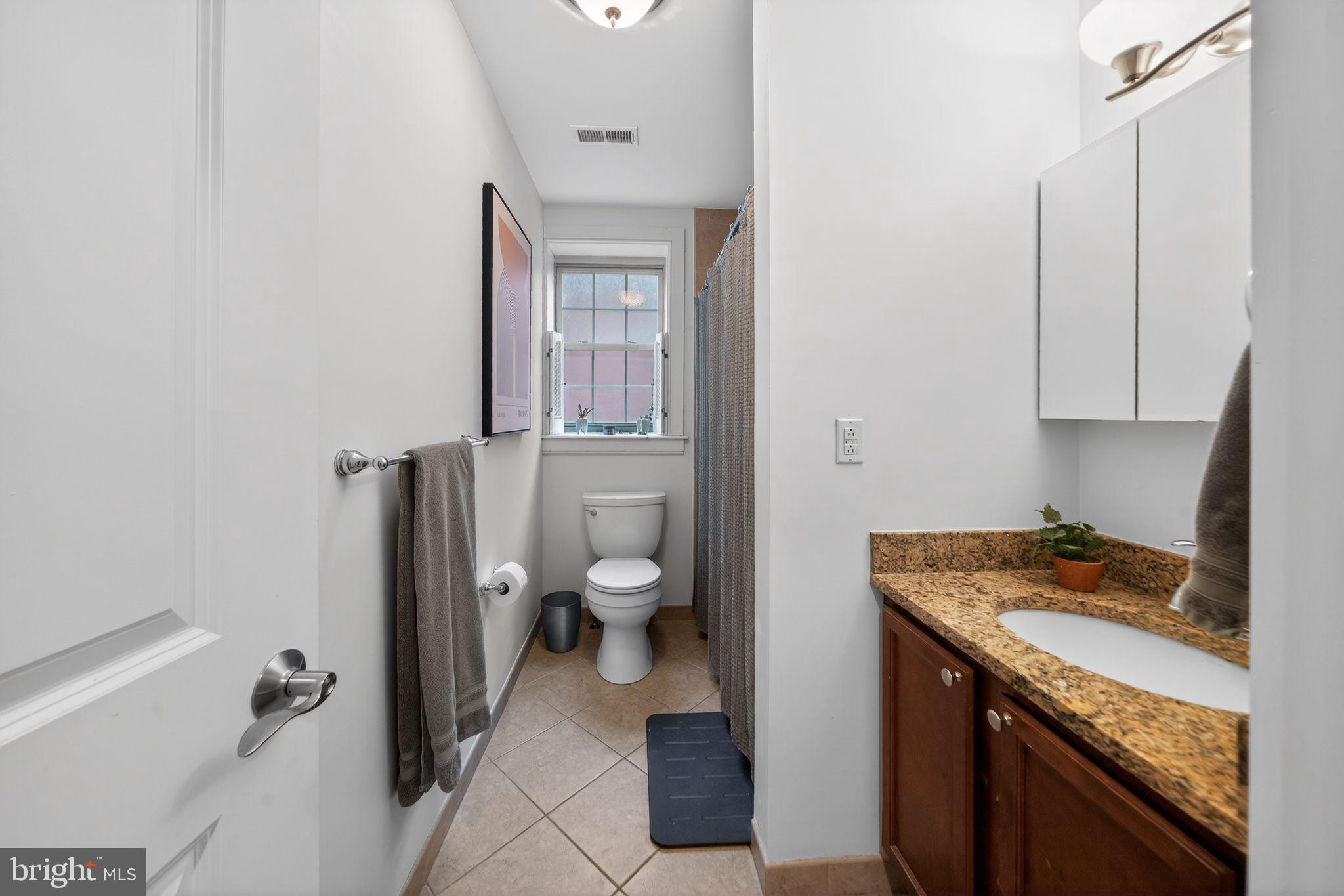 UNIVERSITY CITY - Residential