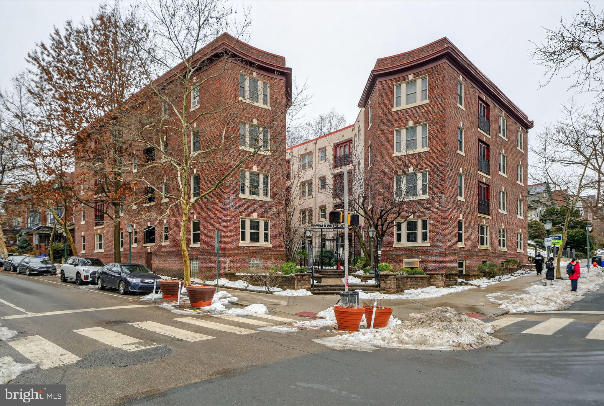 UNIVERSITY CITY - Residential