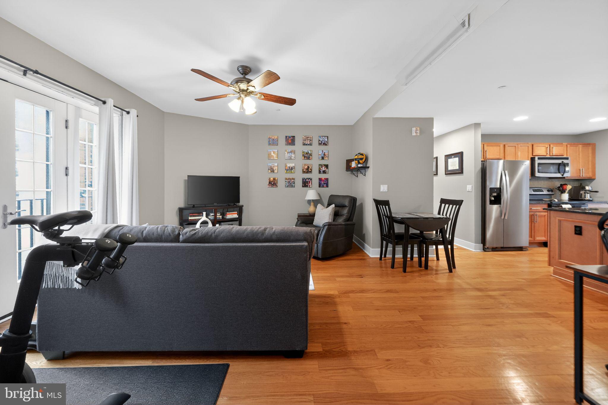 UNIVERSITY CITY - Residential