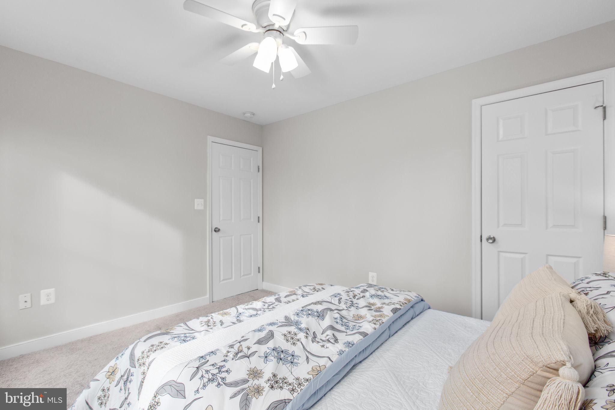 LAKE WILDERNESS - Residential