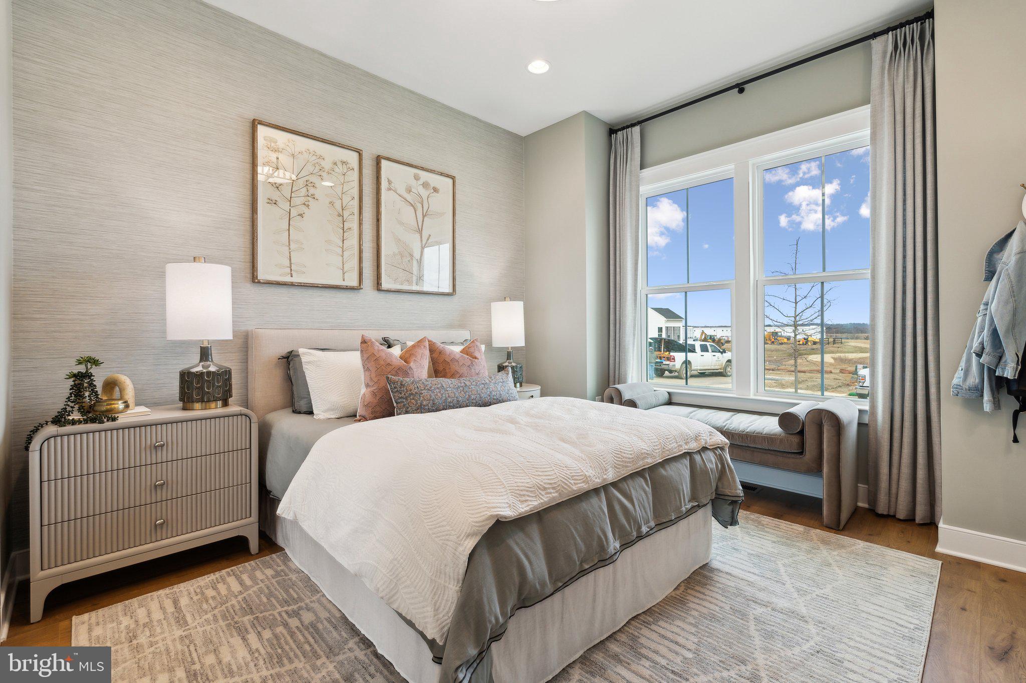 HIATT POINTE AT SNOWDEN BRIDGE - Residential
