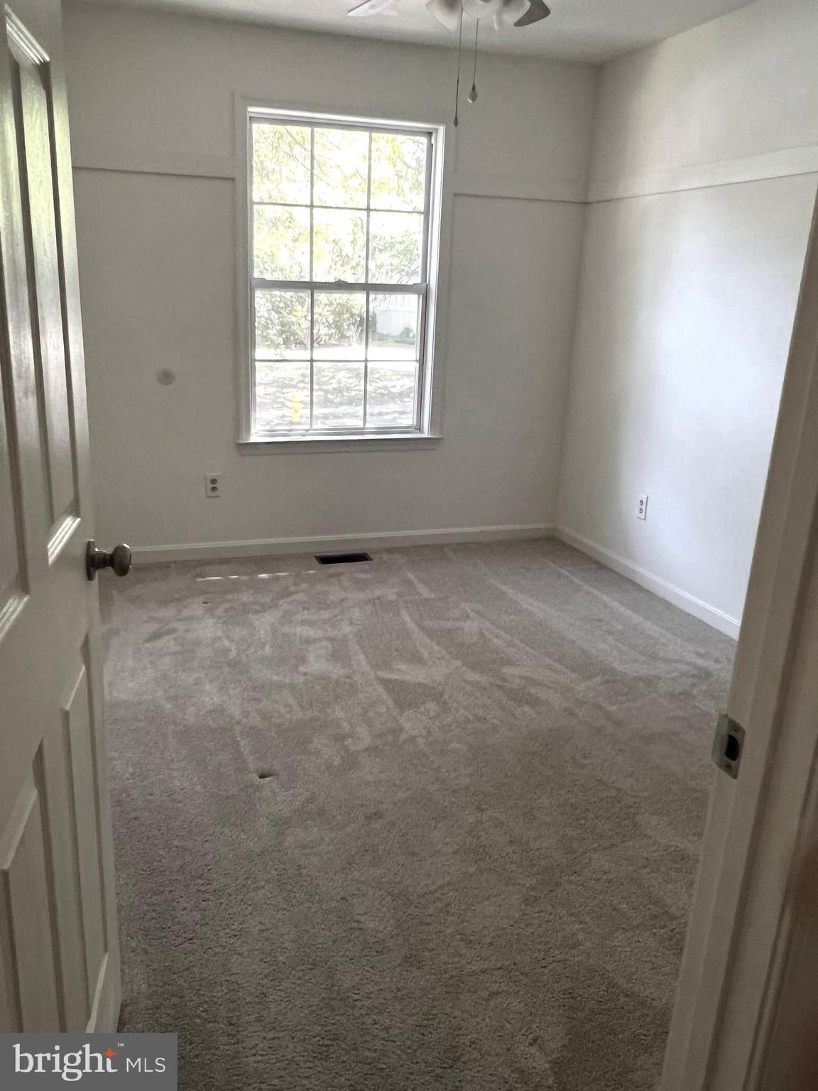 BETSYS WOODS - Residential Lease