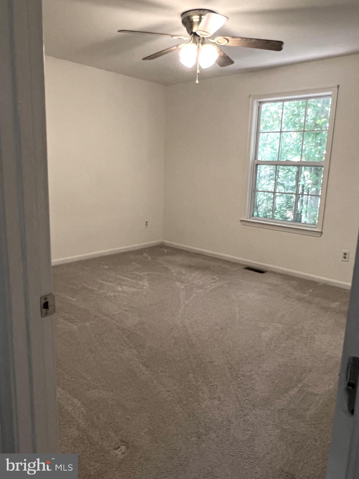 BETSYS WOODS - Residential Lease