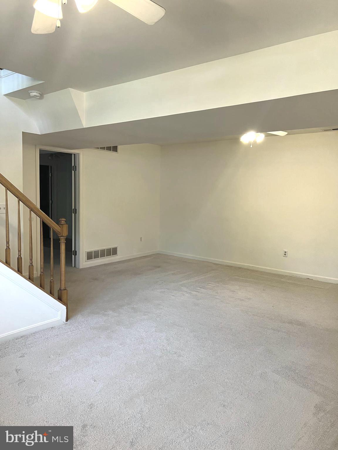 BETSYS WOODS - Residential Lease