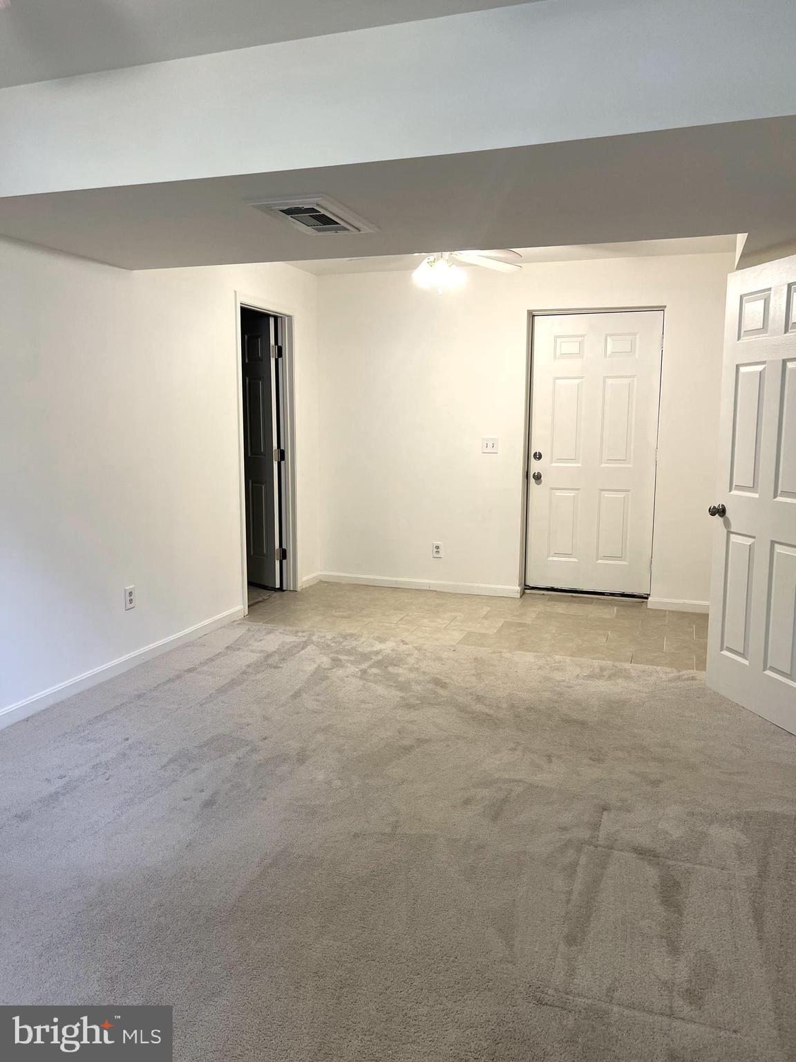 BETSYS WOODS - Residential Lease