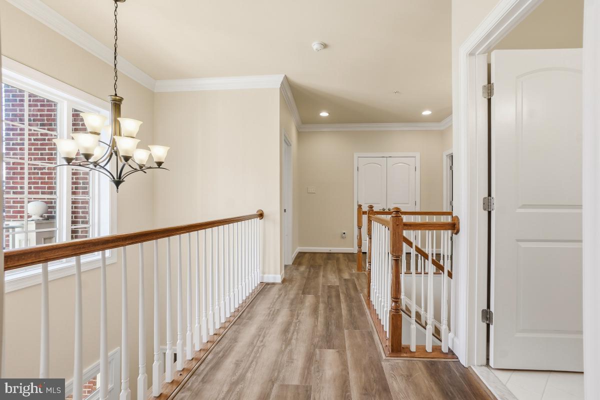 BALMORAL-PLAT 10> - Residential