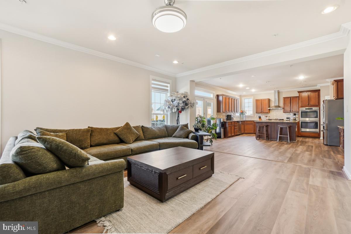 BALMORAL-PLAT 10> - Residential