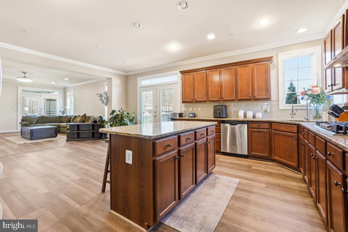 BALMORAL-PLAT 10> - Residential