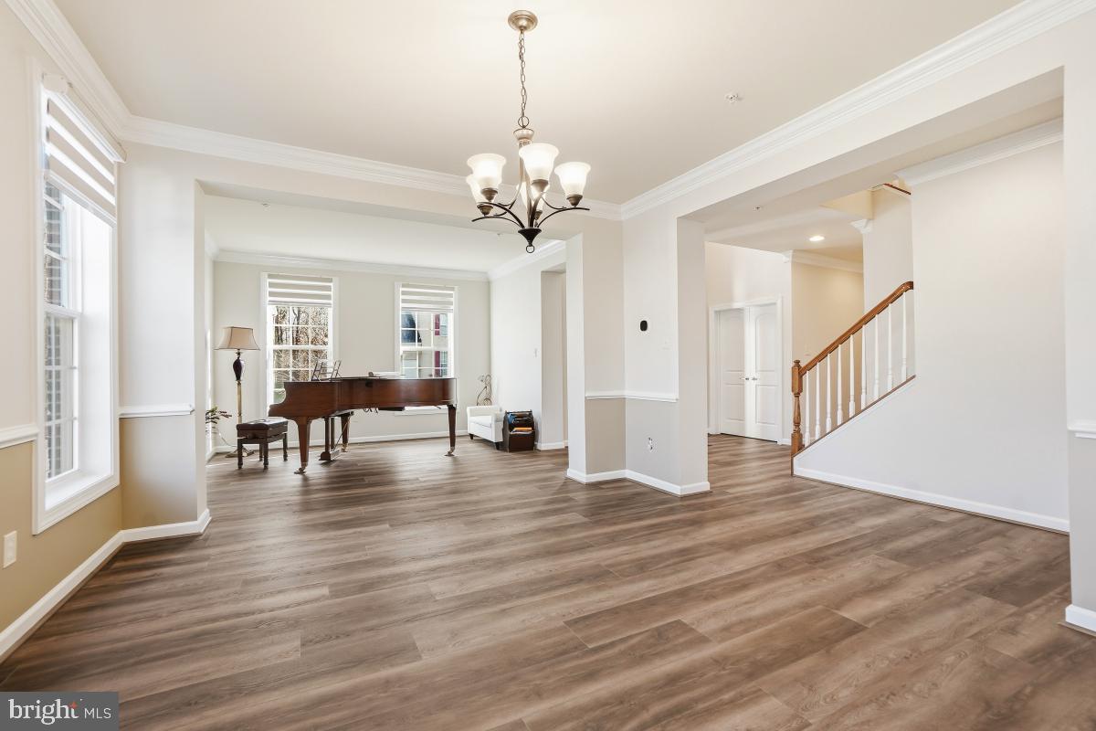 BALMORAL-PLAT 10> - Residential