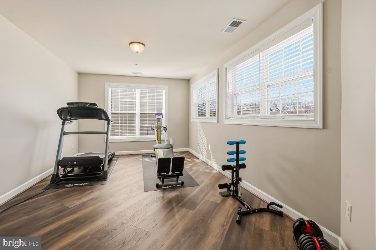 BALMORAL-PLAT 10> - Residential