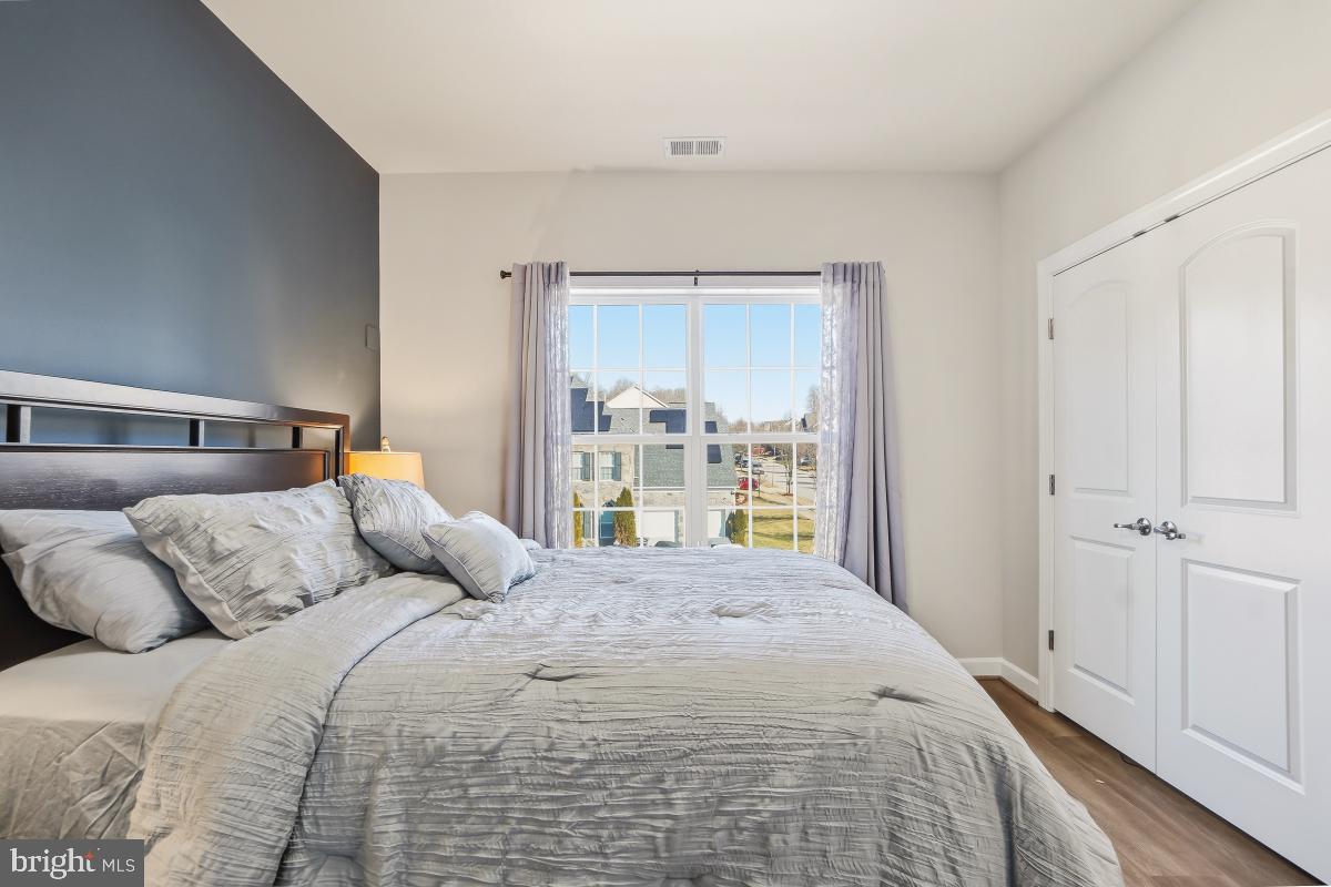 BALMORAL-PLAT 10> - Residential