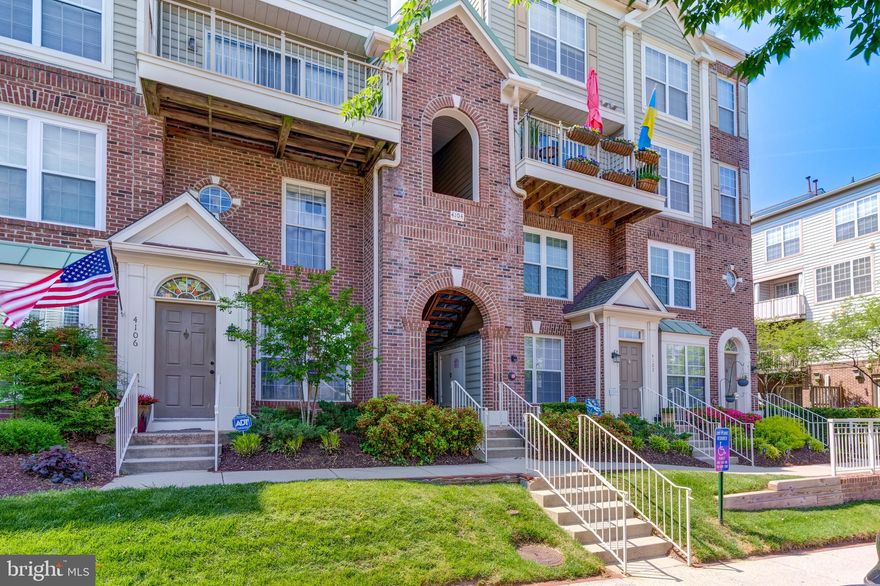 Welcome to this beautifully maintained 2-bedroom, 2-bathroom condo offering a perfect blend of comfort and convenience. This two-level home features spacious living areas, an open-concept kitchen, and large windows that fill the space with natural light. This home is turn-key ready including brand new carpeting.
The primary bedroom offers a private retreat with ample closet space, while the second bedroom is perfect for guests or a home office. Enjoy the convenience of in-unit laundry on the upper level. 
The two-level layout provides privacy and separation between the living and sleeping areas, making it ideal for both relaxation and productivity. Located in a well-maintained community with easy access to downtown Fairfax, shopping, and transit, this condo offers the perfect combination of comfort, style, and location.  While the appliances are fully functional, seller will entertain a credit towards new appliances.

Don’t miss out—schedule your showing today!