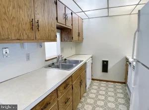 AARON VILLAGE - Residential