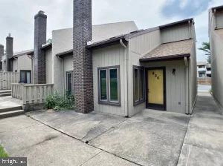 Welcome home to this fashionable condo in Aaron Village.  First floor owners suite with full bath and a spacious second floor loft with a walk-in closet.  Vaulted ceilings and a beautiful brick accent wall with fireplace.  New stove in 2023, refrigerator in 2025 and windows replaced in September 2024.  Ideally located just minutes to downtown State College, PSU, Tudek Park, shopping and on CATA bus route.  Don't miss this opportunity for resort-style living in the heart of Happy Valley.