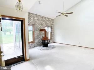 AARON VILLAGE - Residential