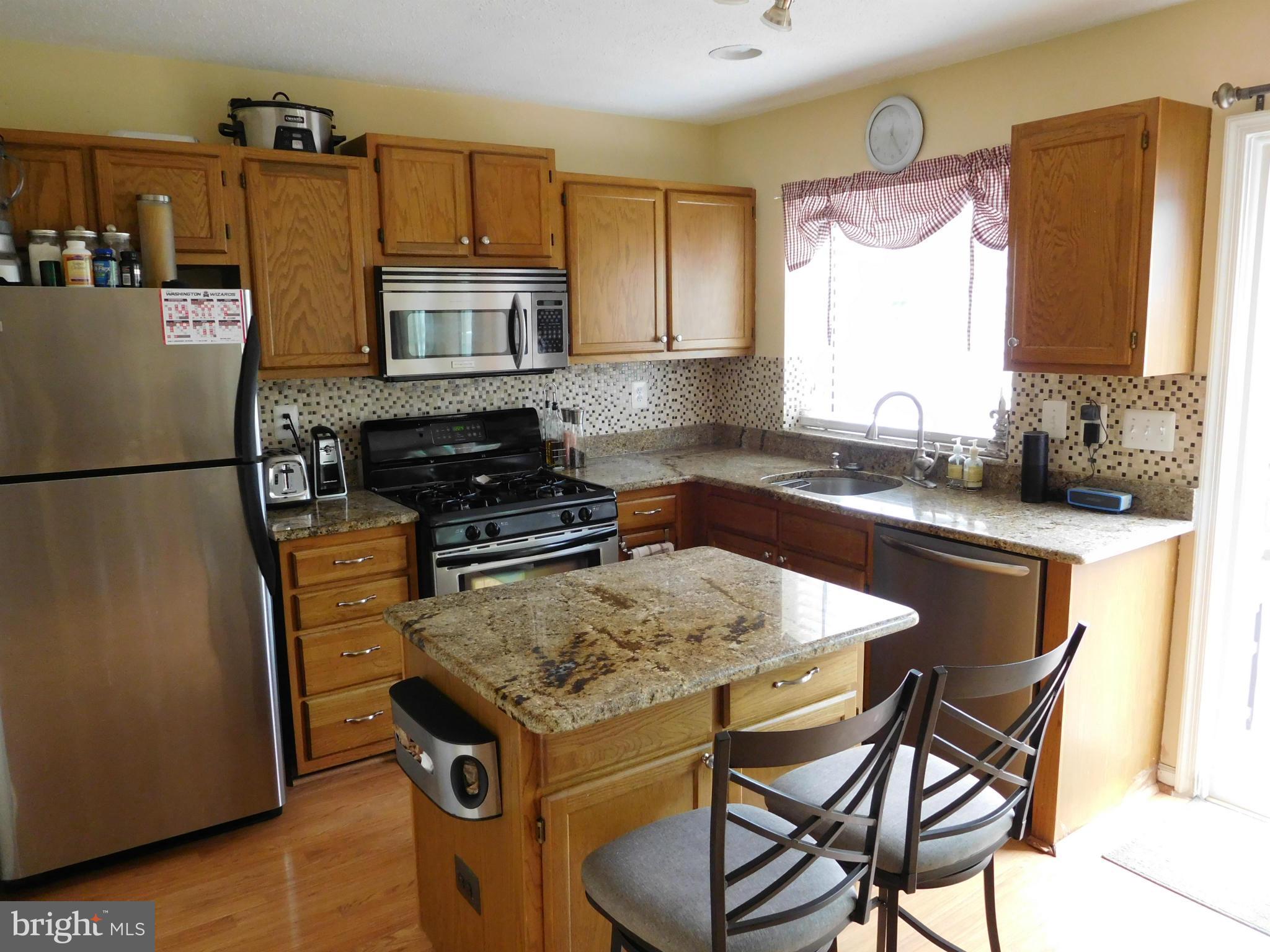 LANDSDOWNE - Residential Lease