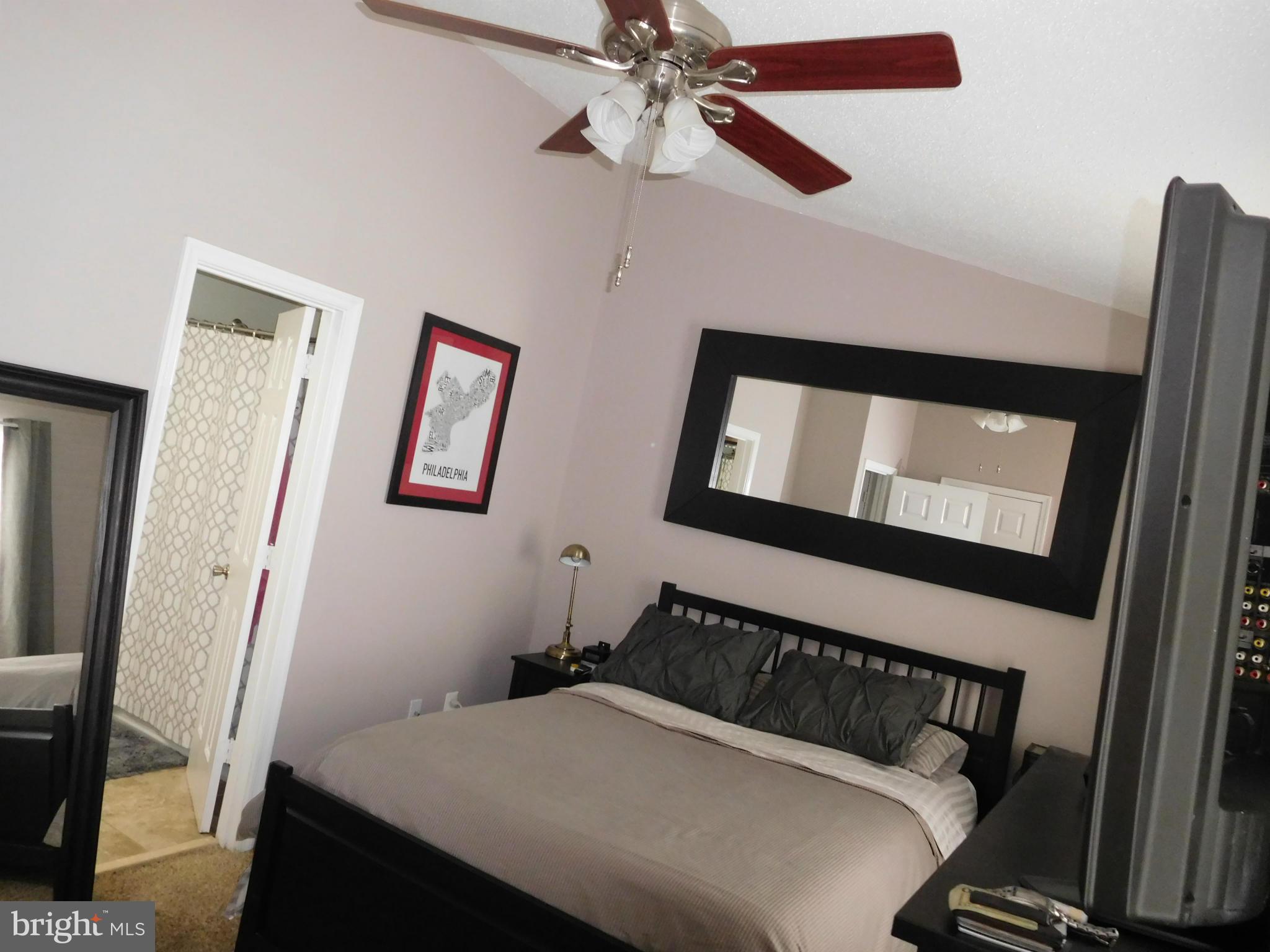 LANDSDOWNE - Residential Lease