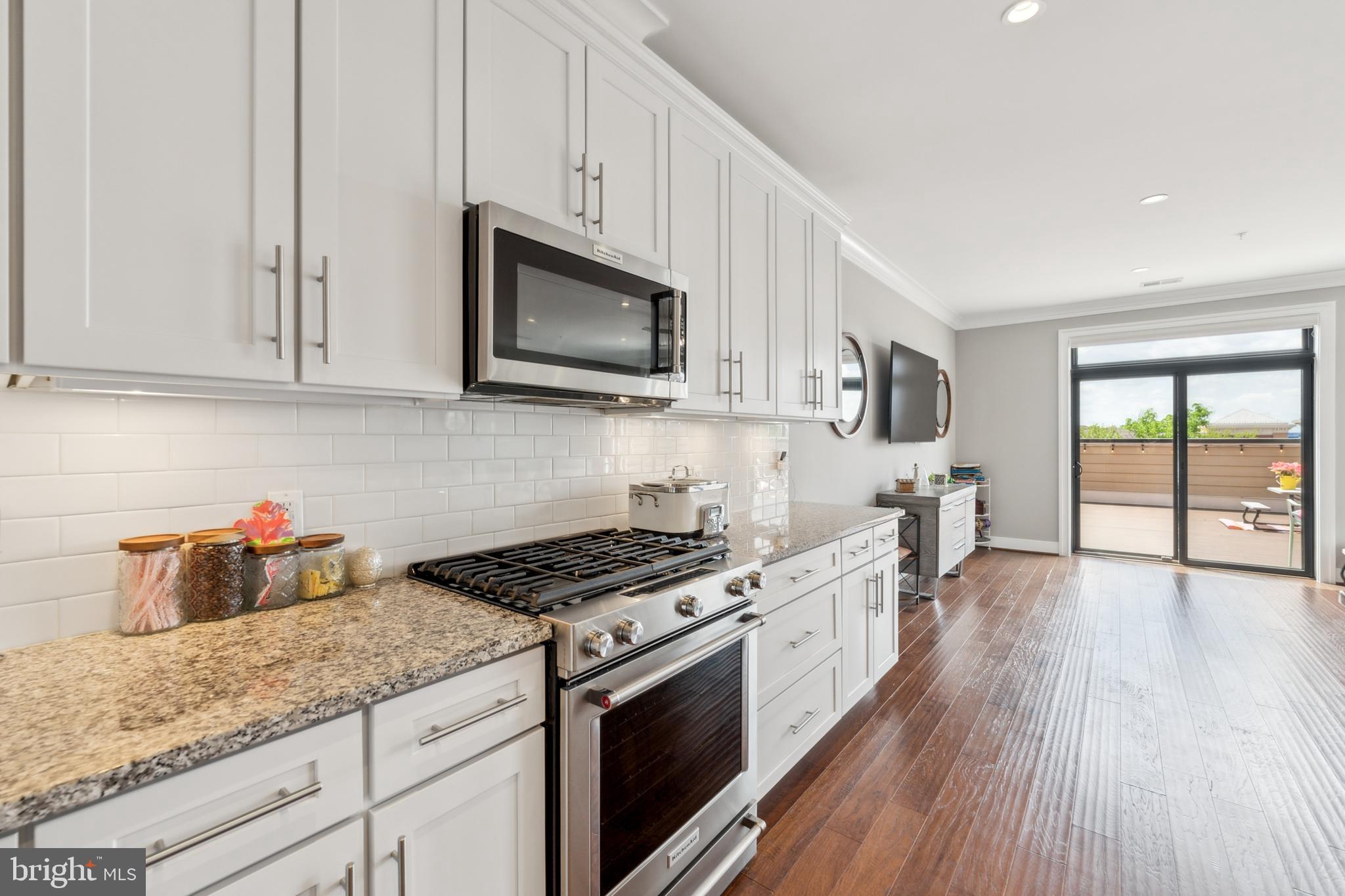 43539 MICHIGAN SQUARE