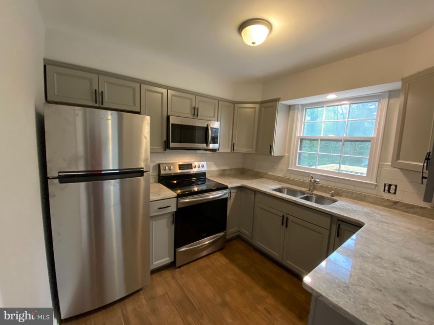 Very spacious split foyer, all new flooring, and new carpet, fresh paint, new appliances, fenced in the back yard. Large deck on the back. The landlord requires credit 650+, no evictions.