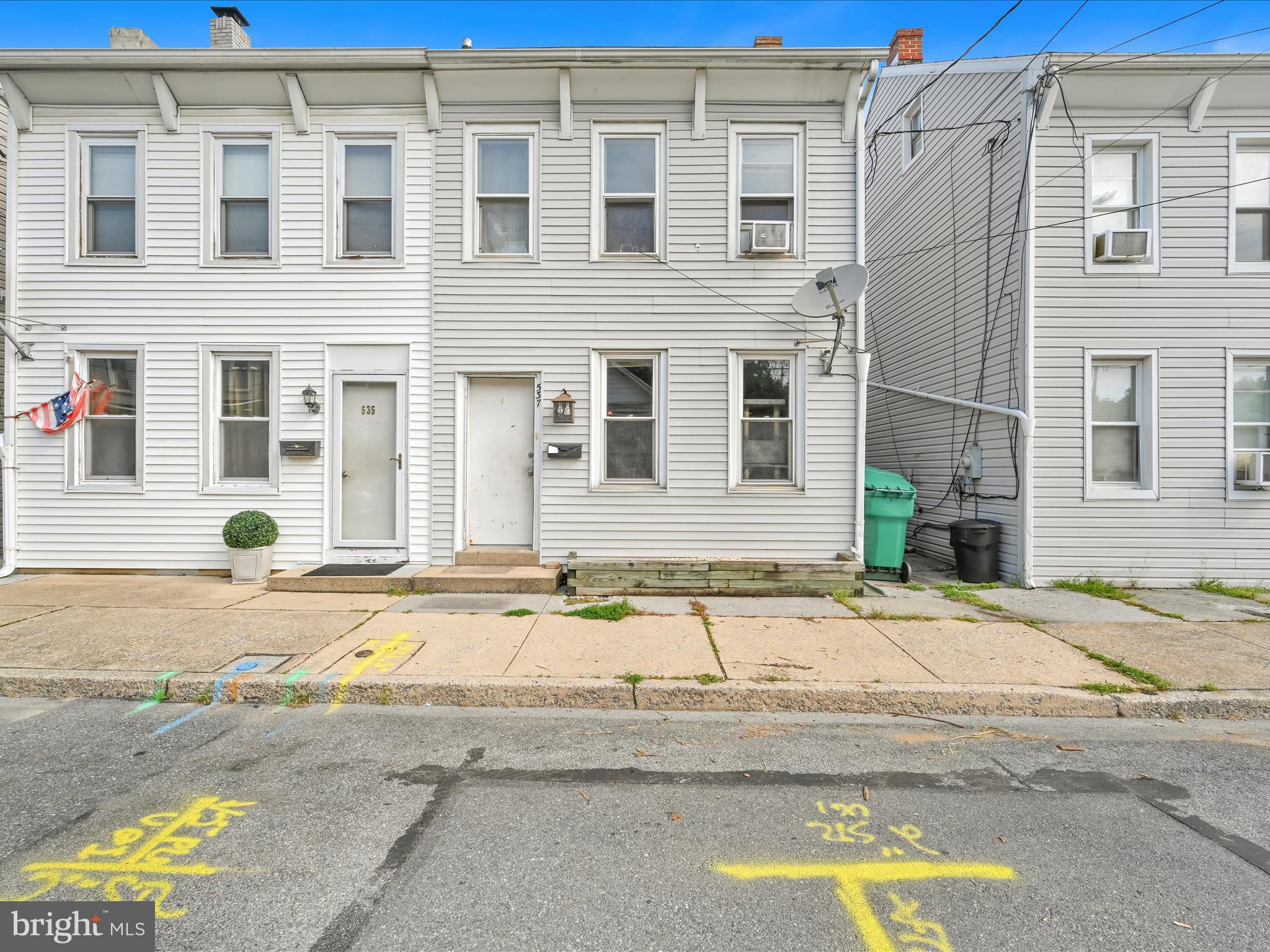 537 E WEIDMAN STREET