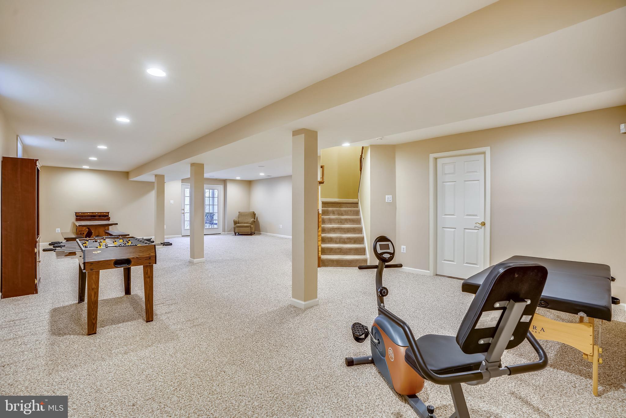 ELLICOTT MEADOWS - Residential