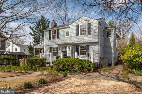 Photo of 3519 Cummings Lane, CHEVY CHASE, MD 20815 (MLS # MDMC2172358)