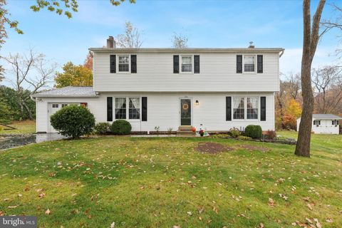 116 CHESTNUT DRIVE QUAKERTOWN PA 18951