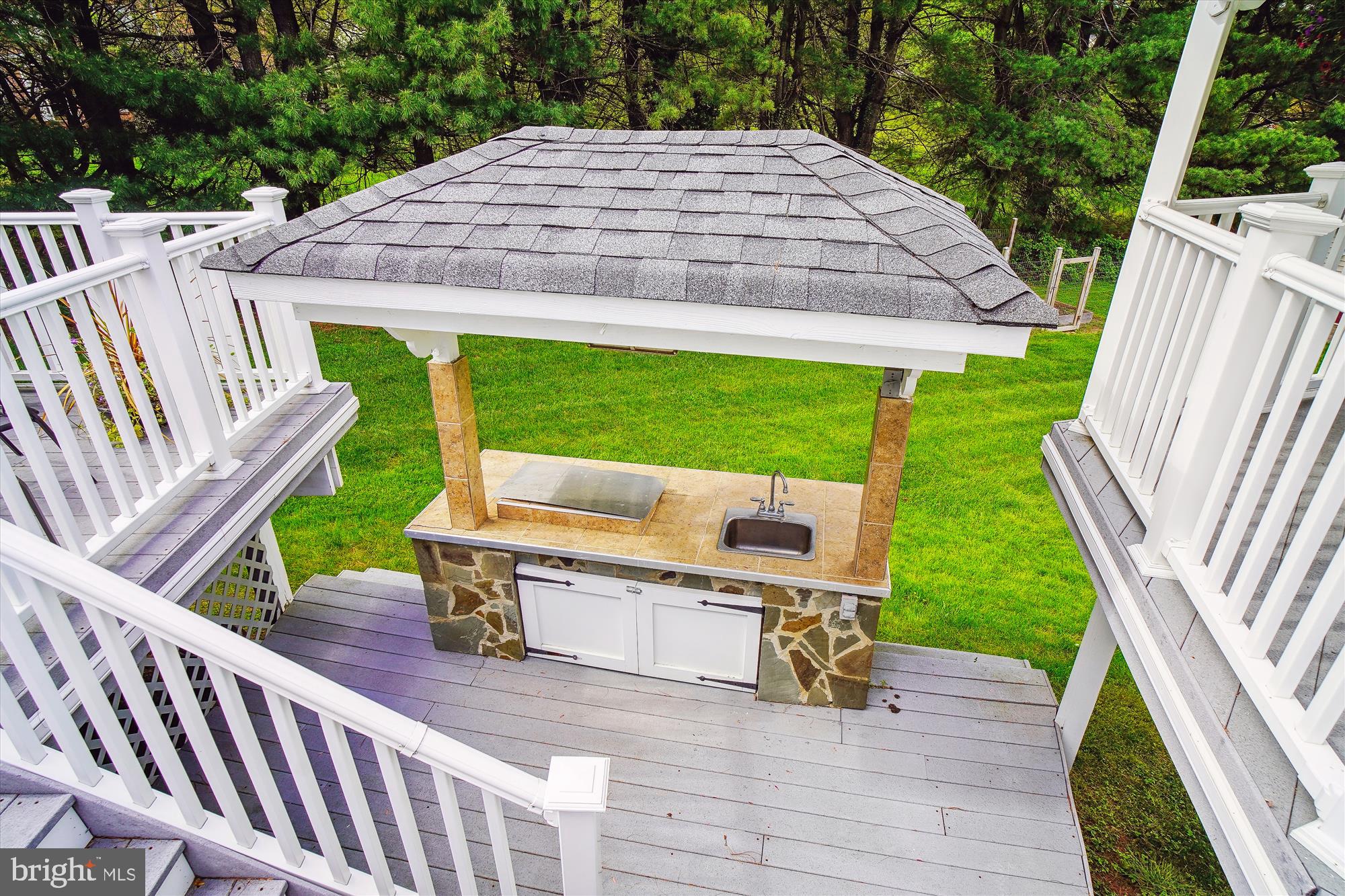 ASHTON MEADOWS - Residential