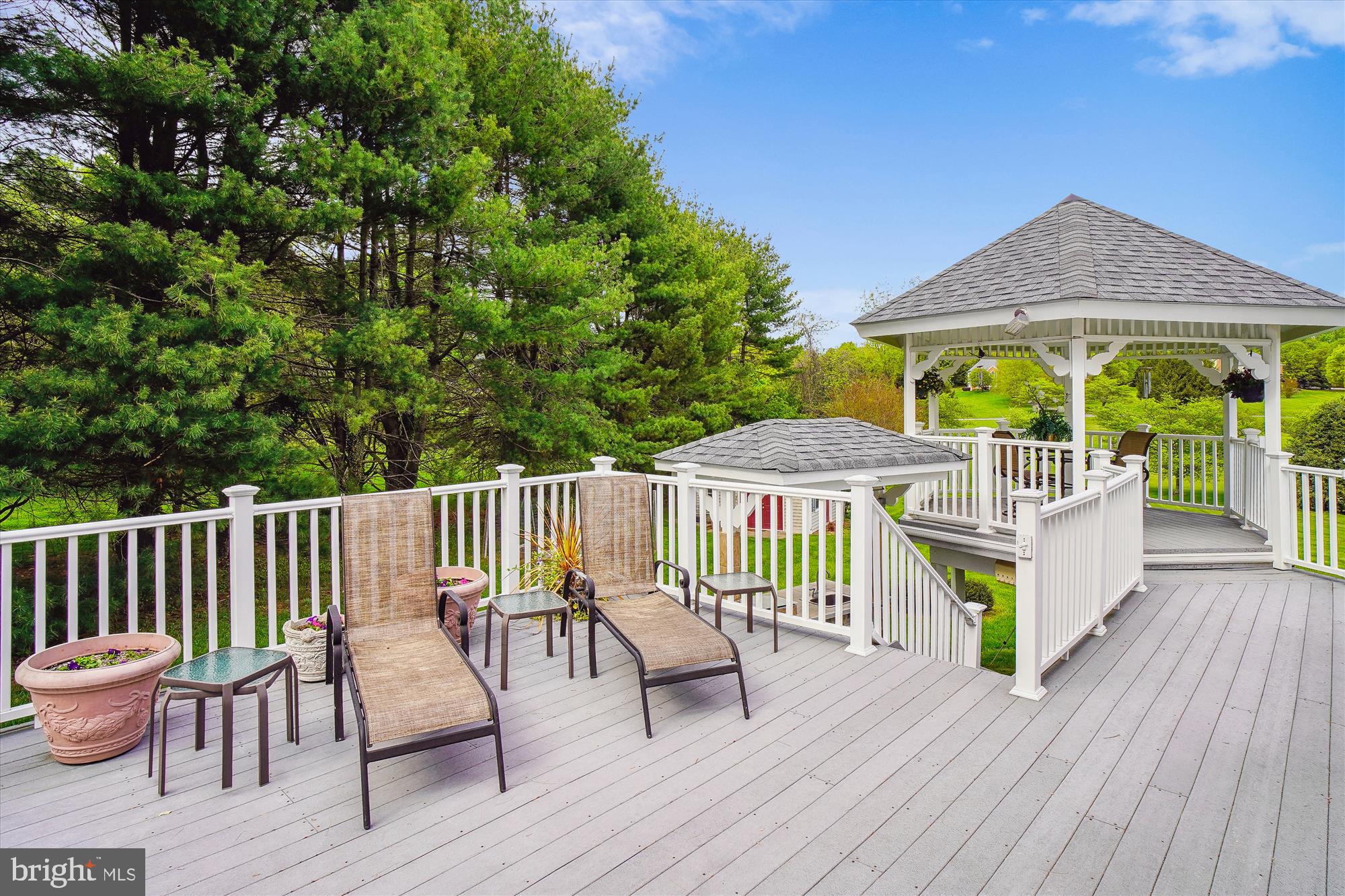 ASHTON MEADOWS - Residential