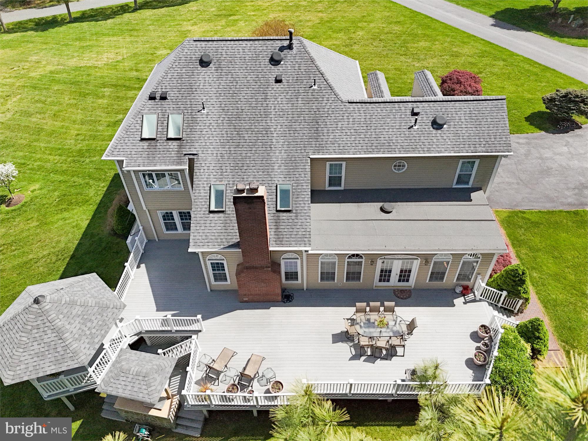 ASHTON MEADOWS - Residential