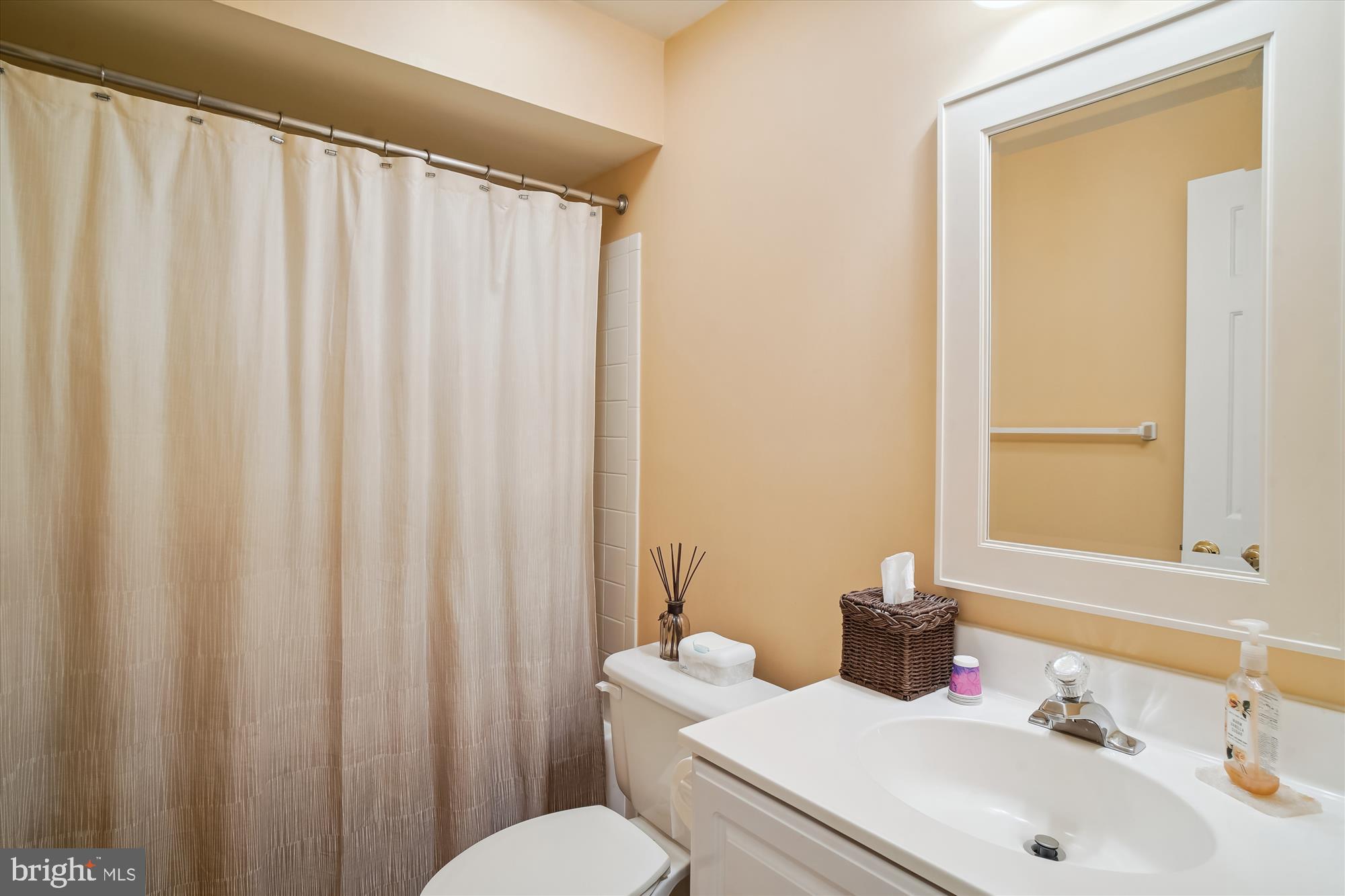 ASHTON MEADOWS - Residential