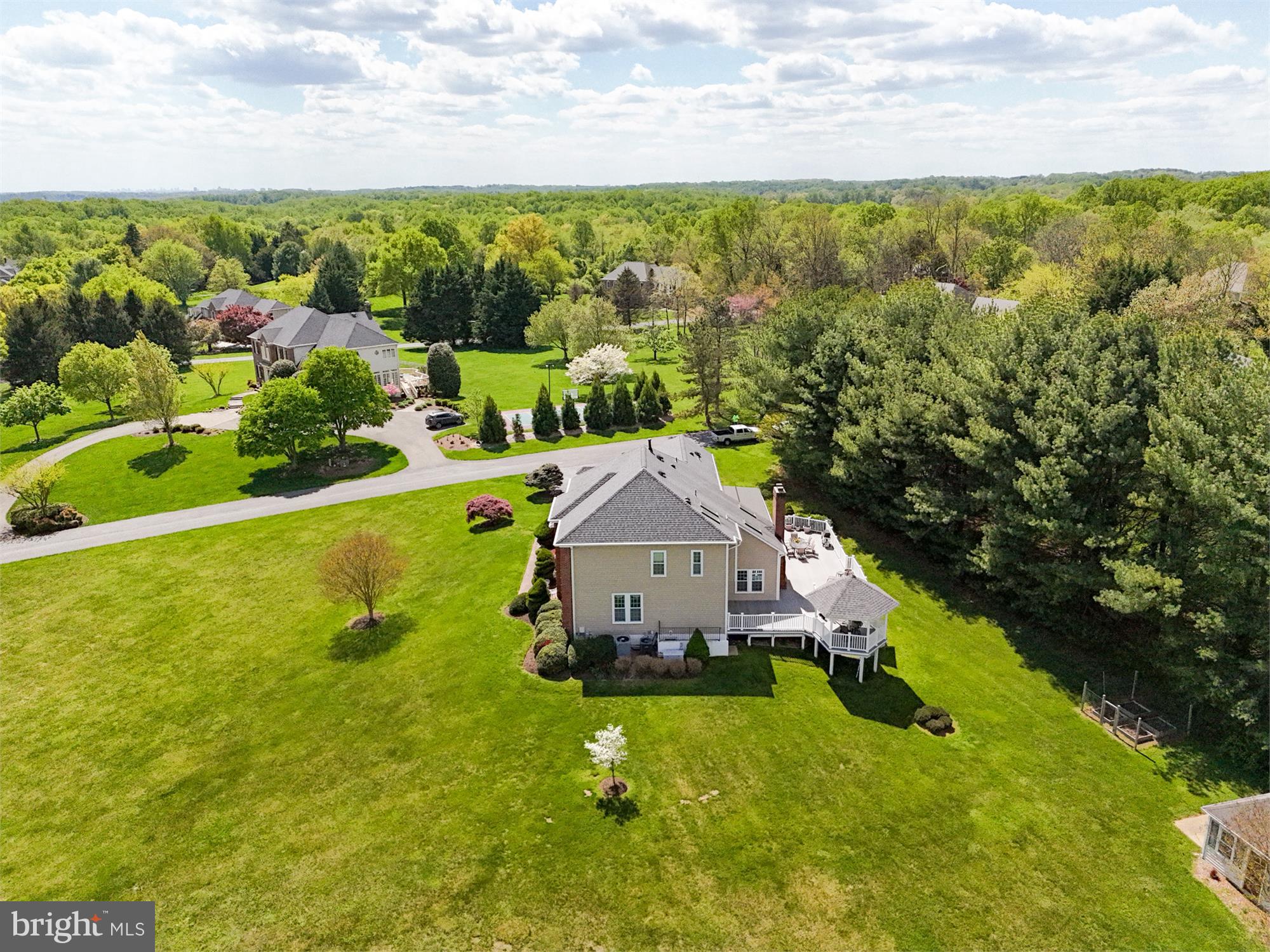 ASHTON MEADOWS - Residential