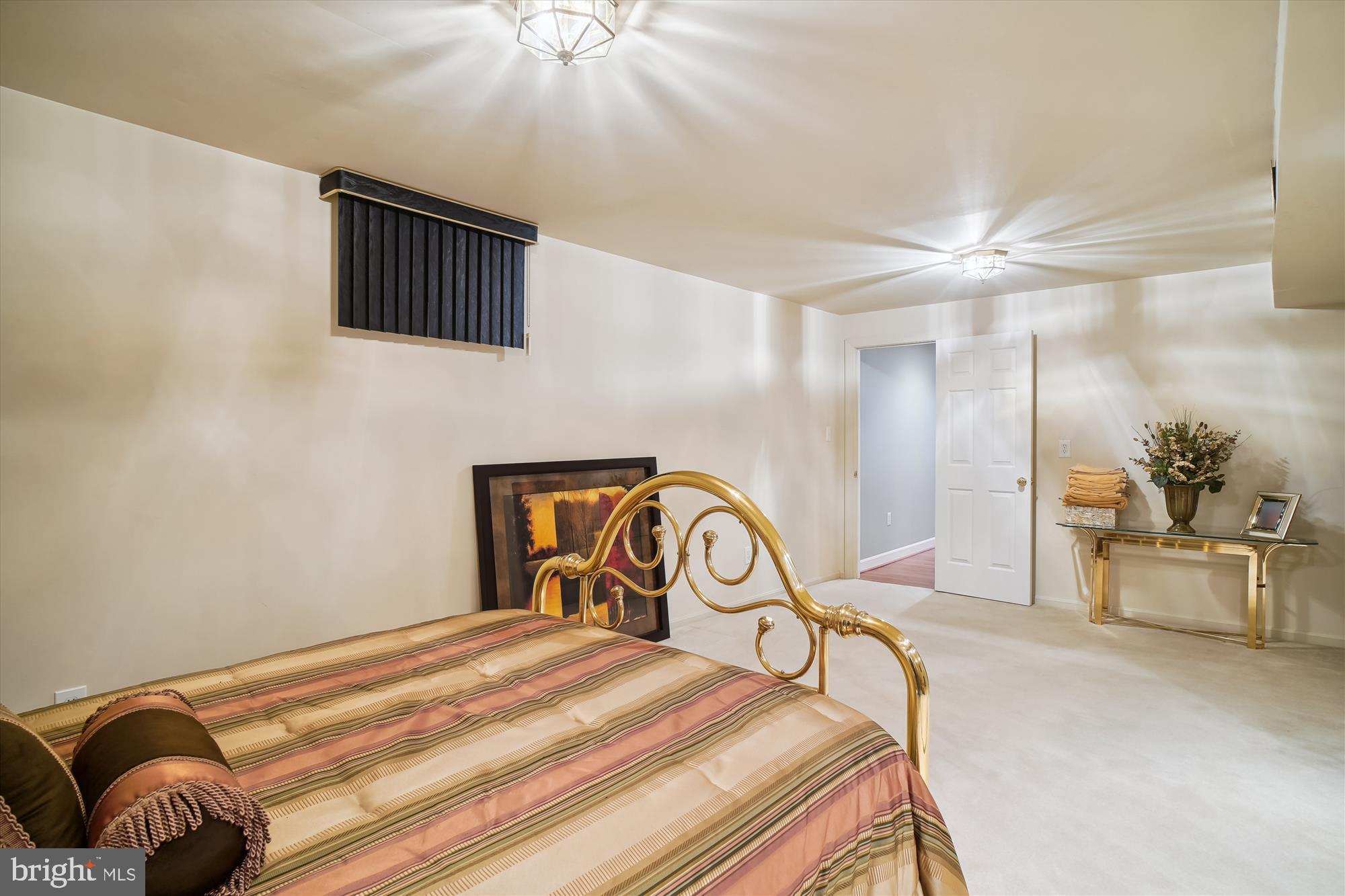 ASHTON MEADOWS - Residential