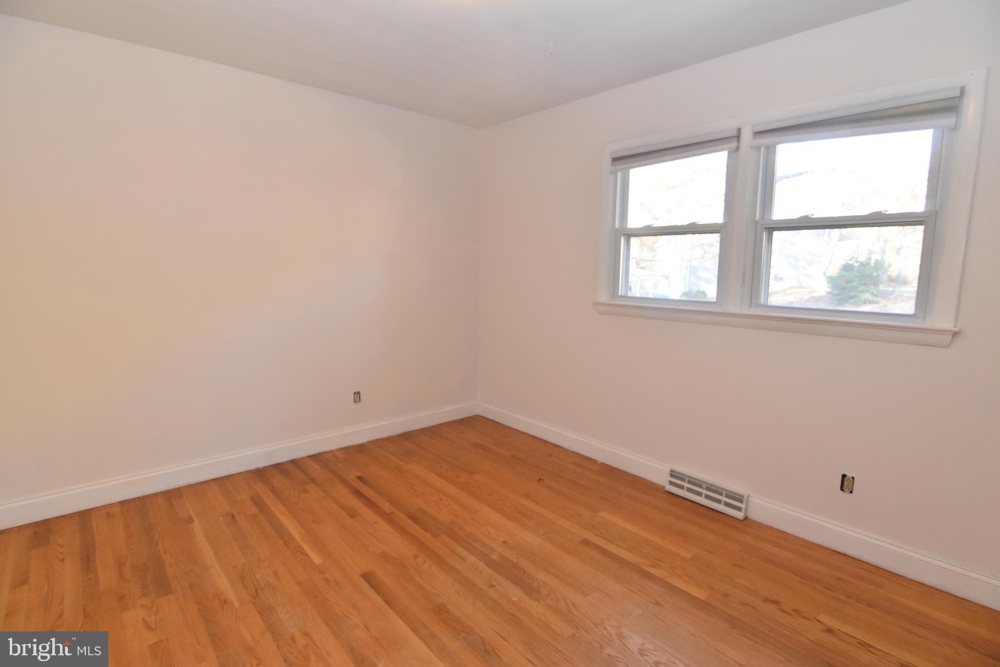 RUSTIC HILLS - Residential