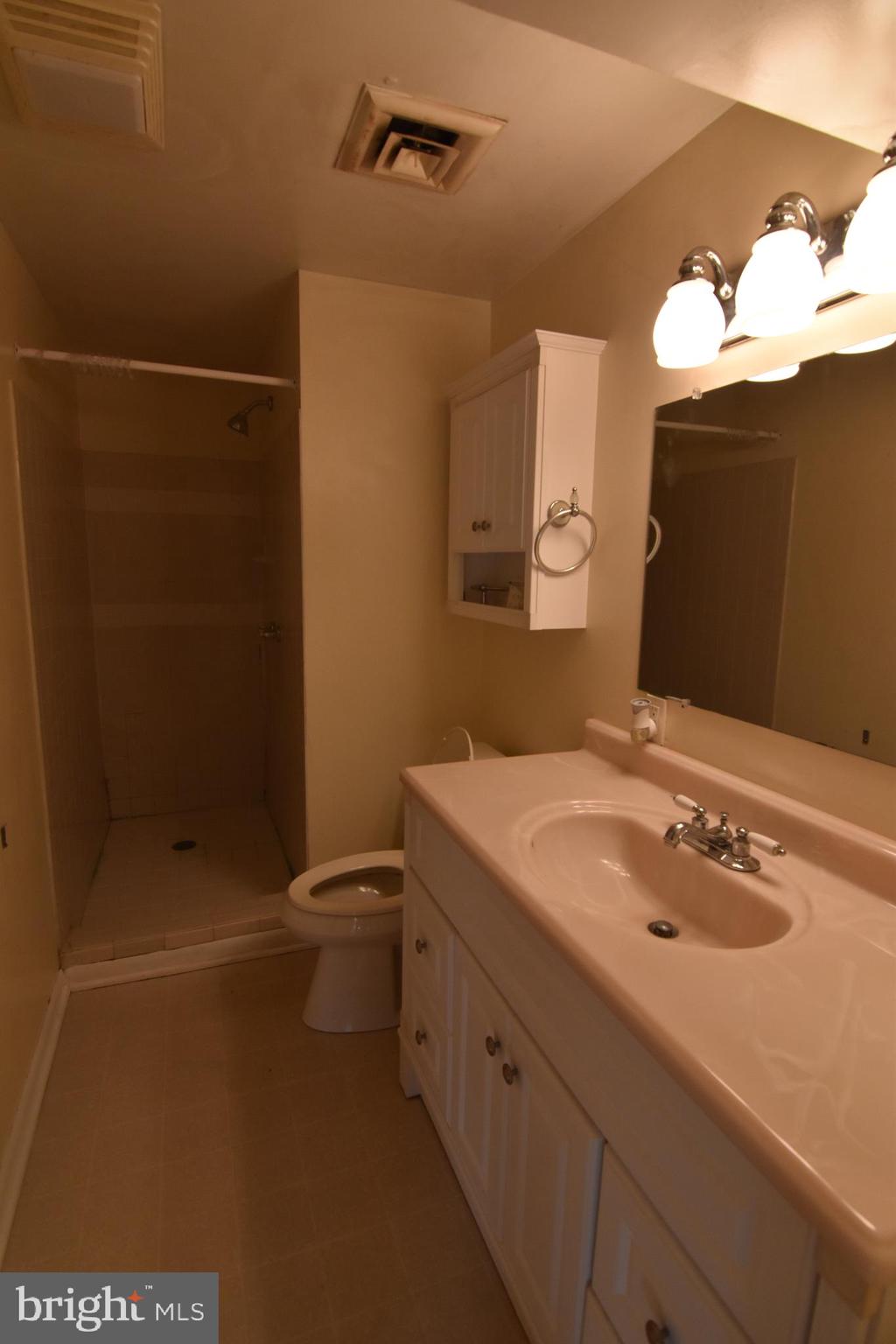 RUSTIC HILLS - Residential