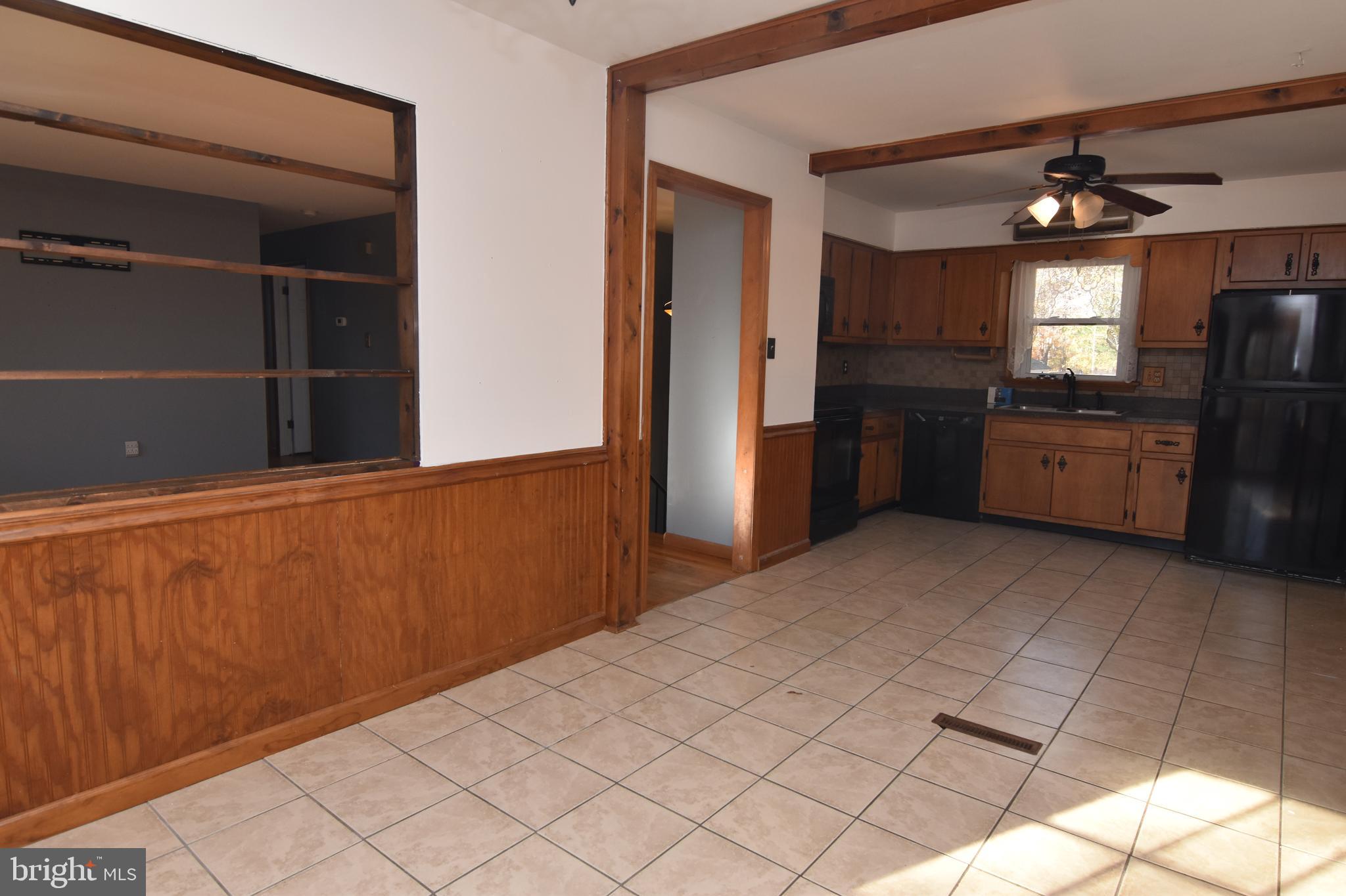 RUSTIC HILLS - Residential