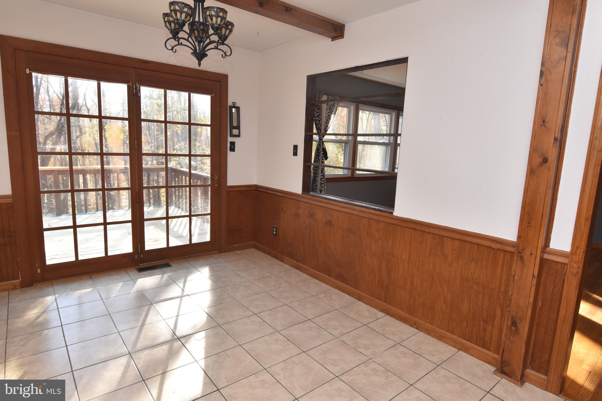 RUSTIC HILLS - Residential