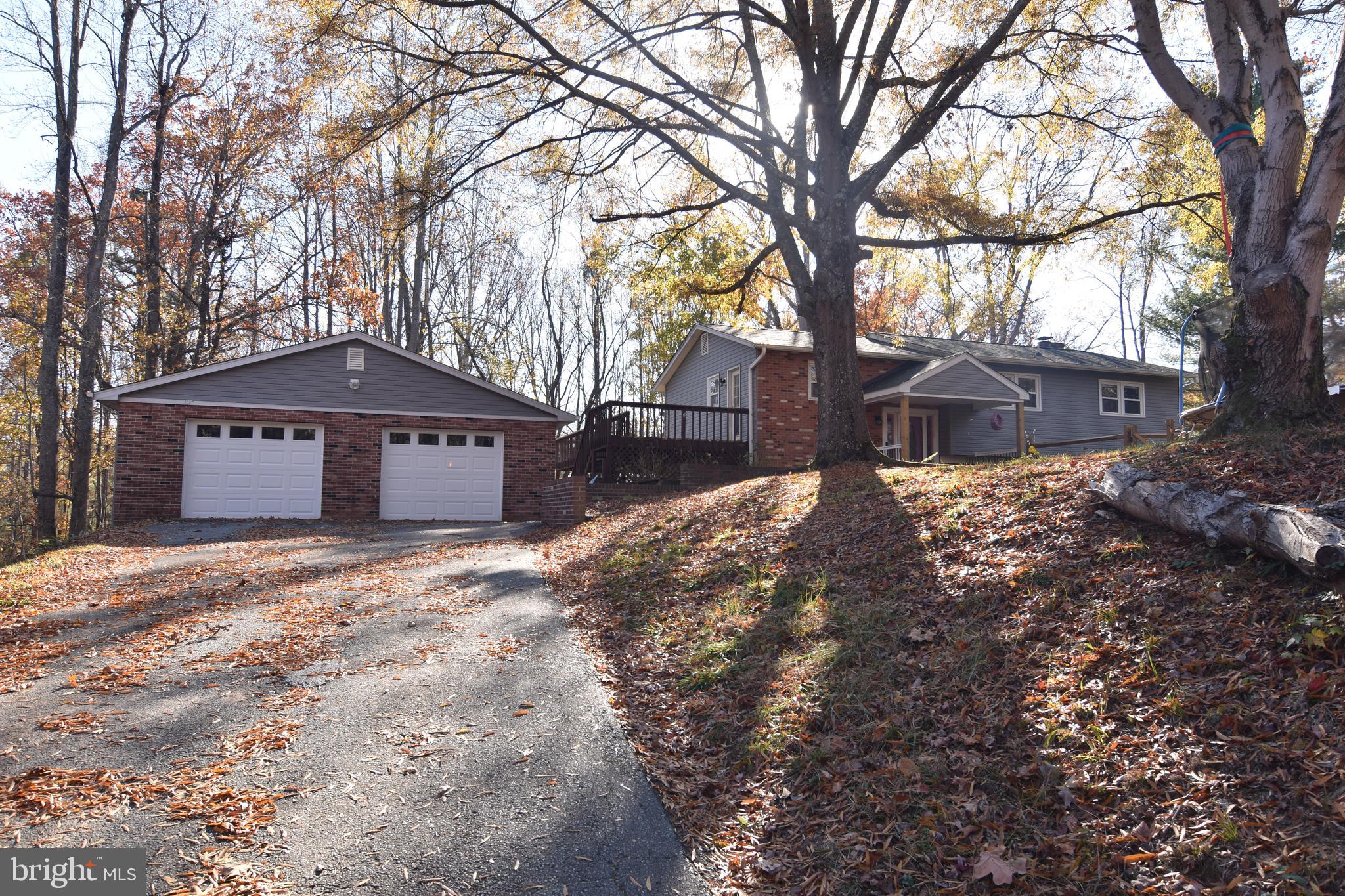 RUSTIC HILLS - Residential